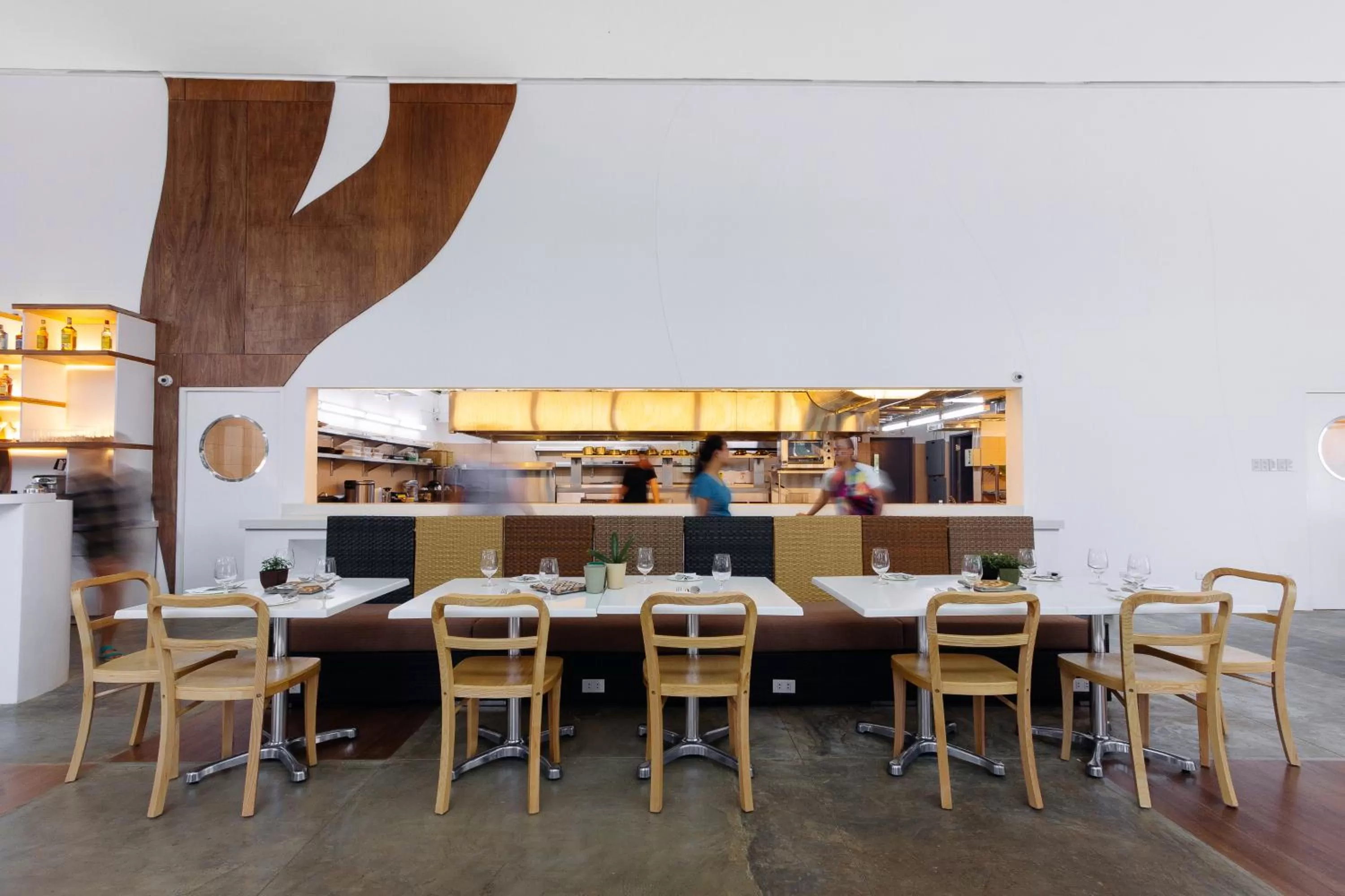 Restaurant/places to eat in Canvas Boutique Hotel