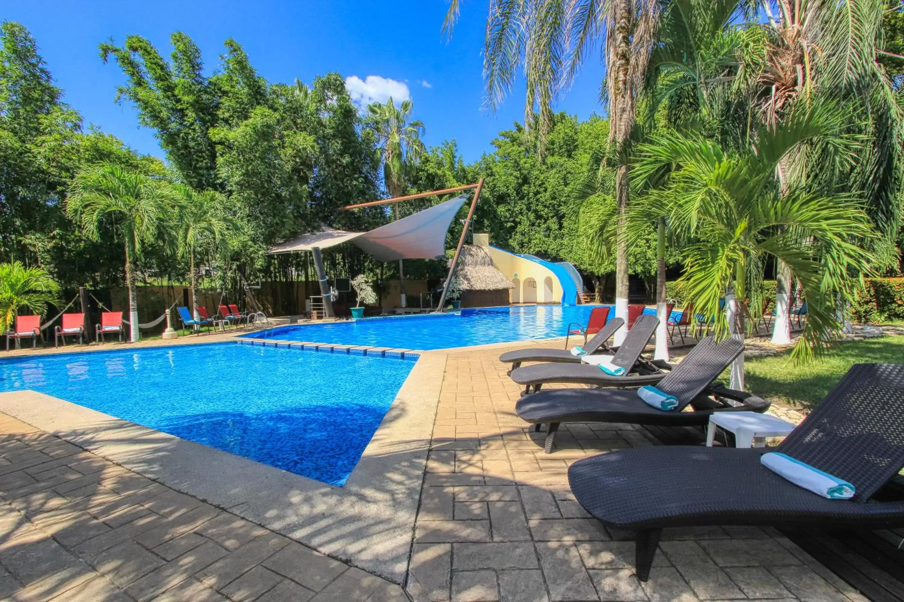 Swimming Pool in Hotel Ciudad Real Palenque