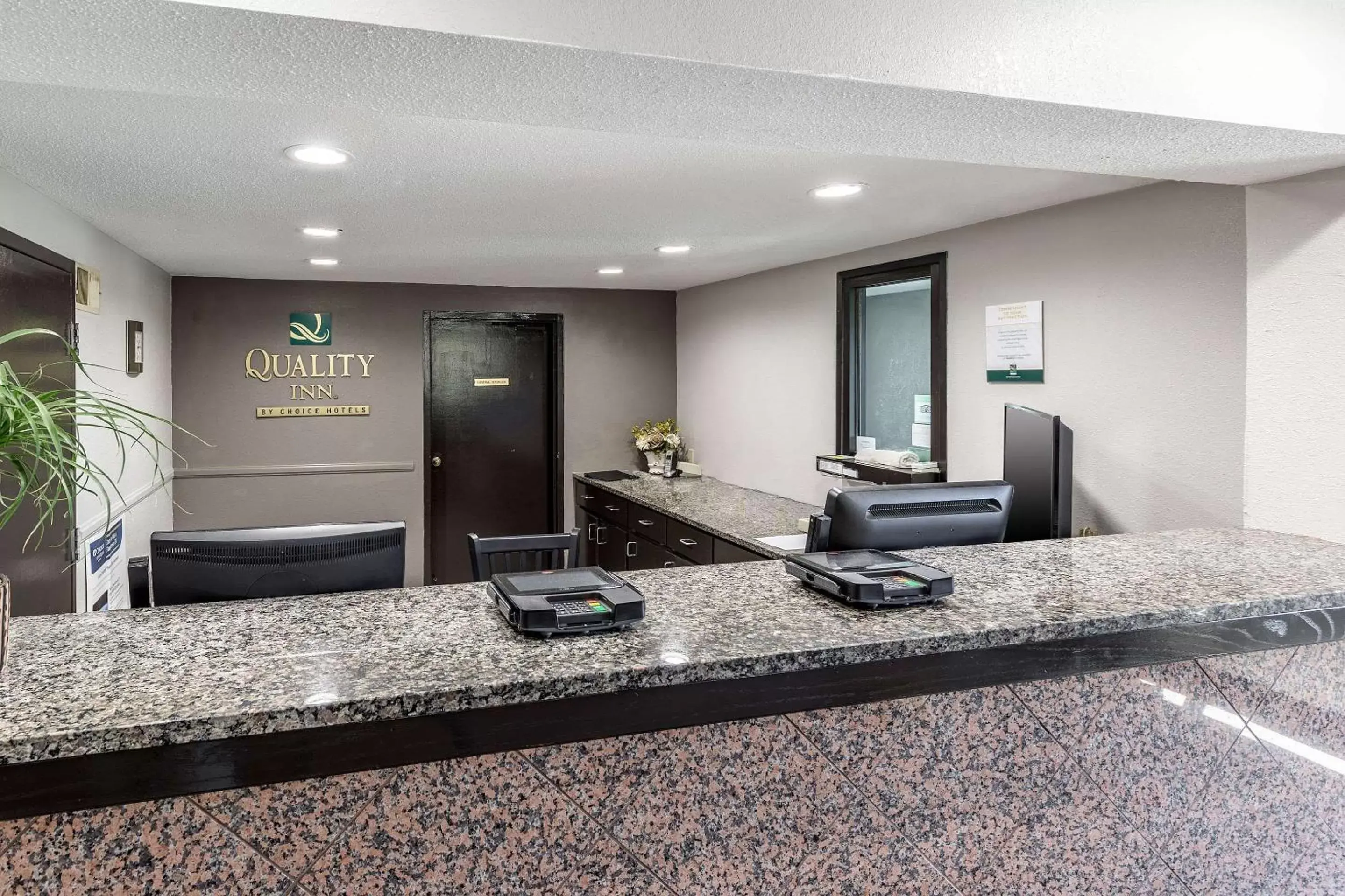 Lobby or reception, Lobby/Reception in Quality Inn Simpsonville-Greenville