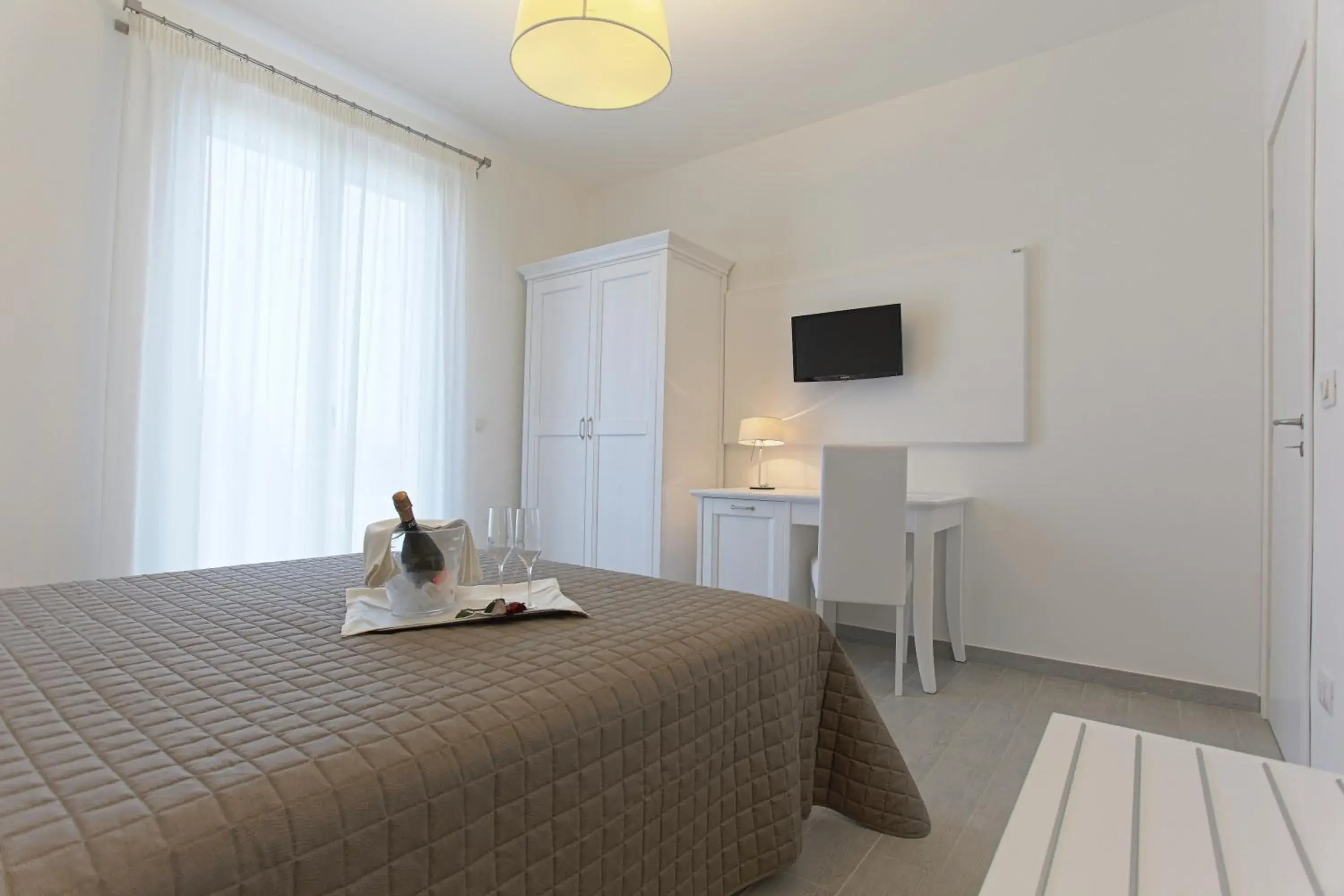 Bedroom, TV/Entertainment Center in Scala Dei Turchi Resort