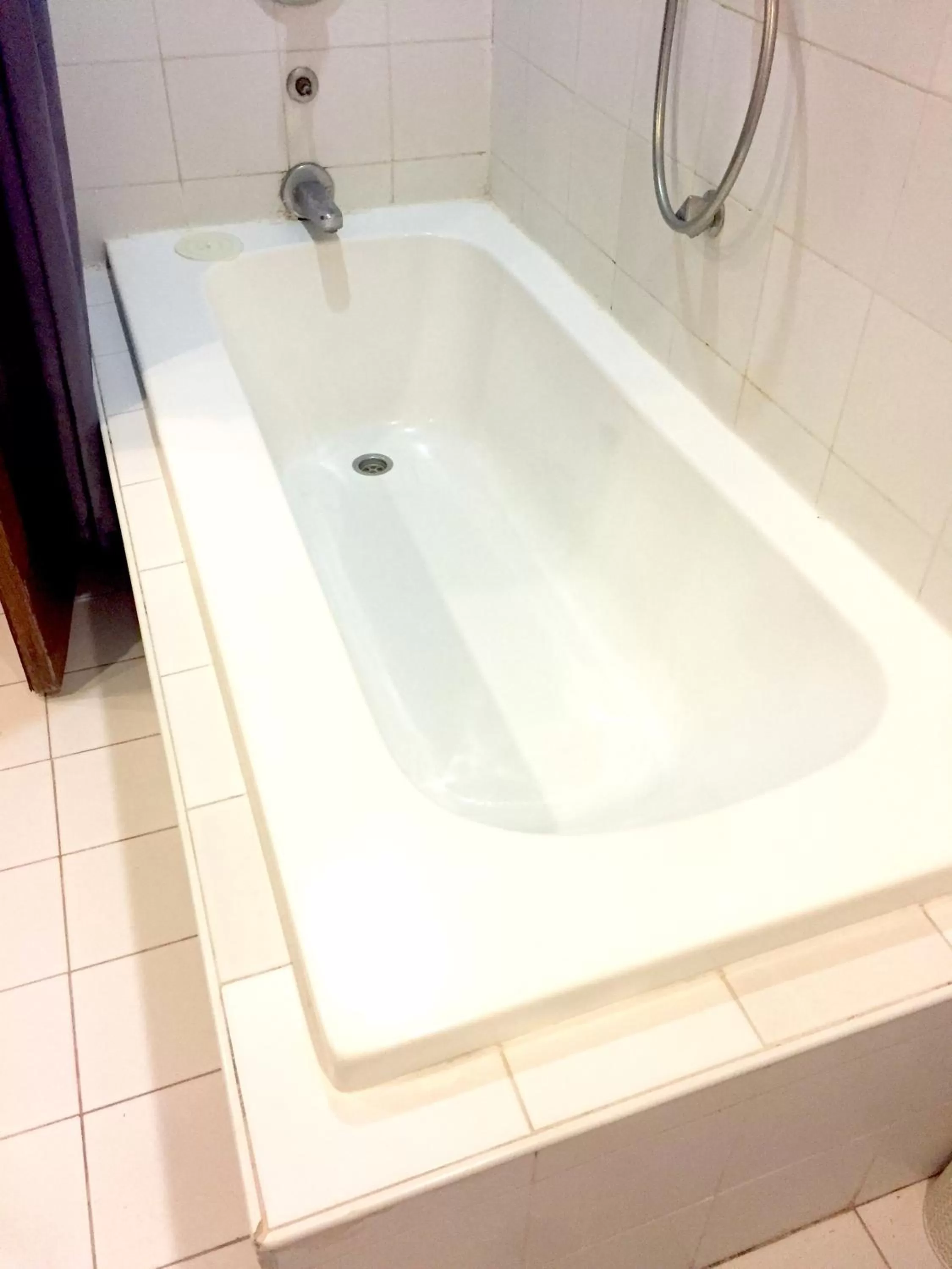 Bathroom in Raphael Apartments