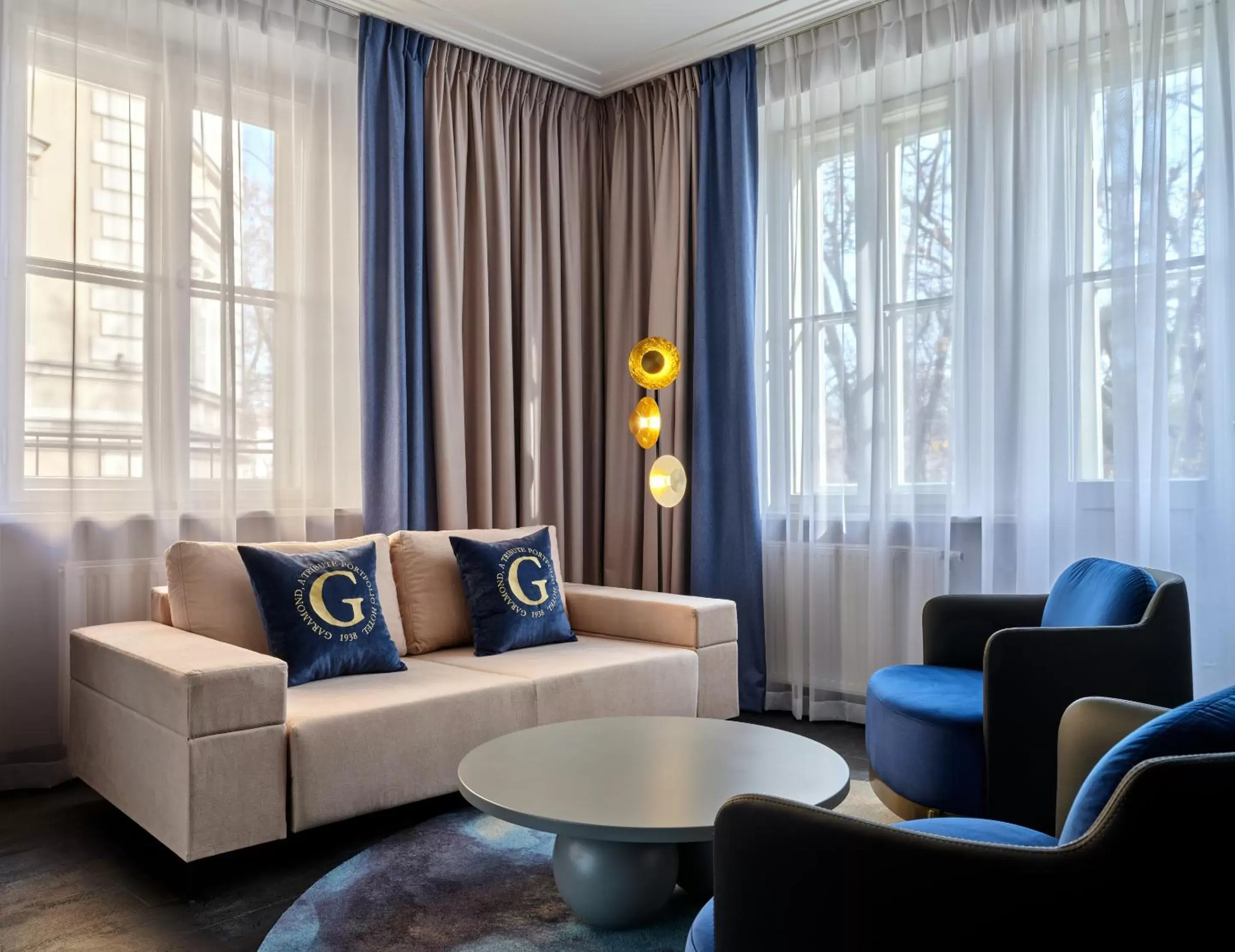 Living room, Seating Area in Garamond a Tribute Portfolio Hotel