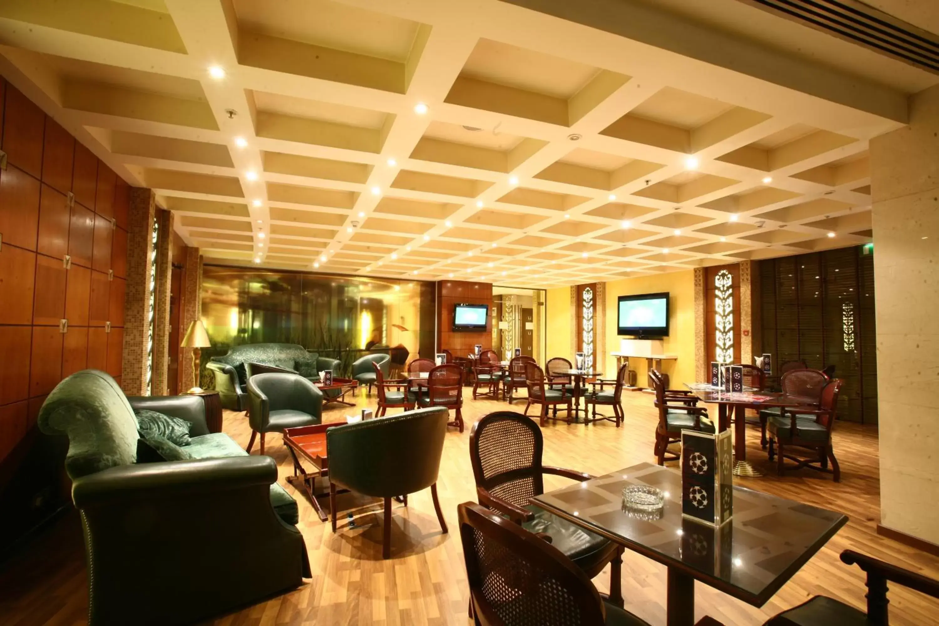 Restaurant/places to eat, Lounge/Bar in Le Royal Amman