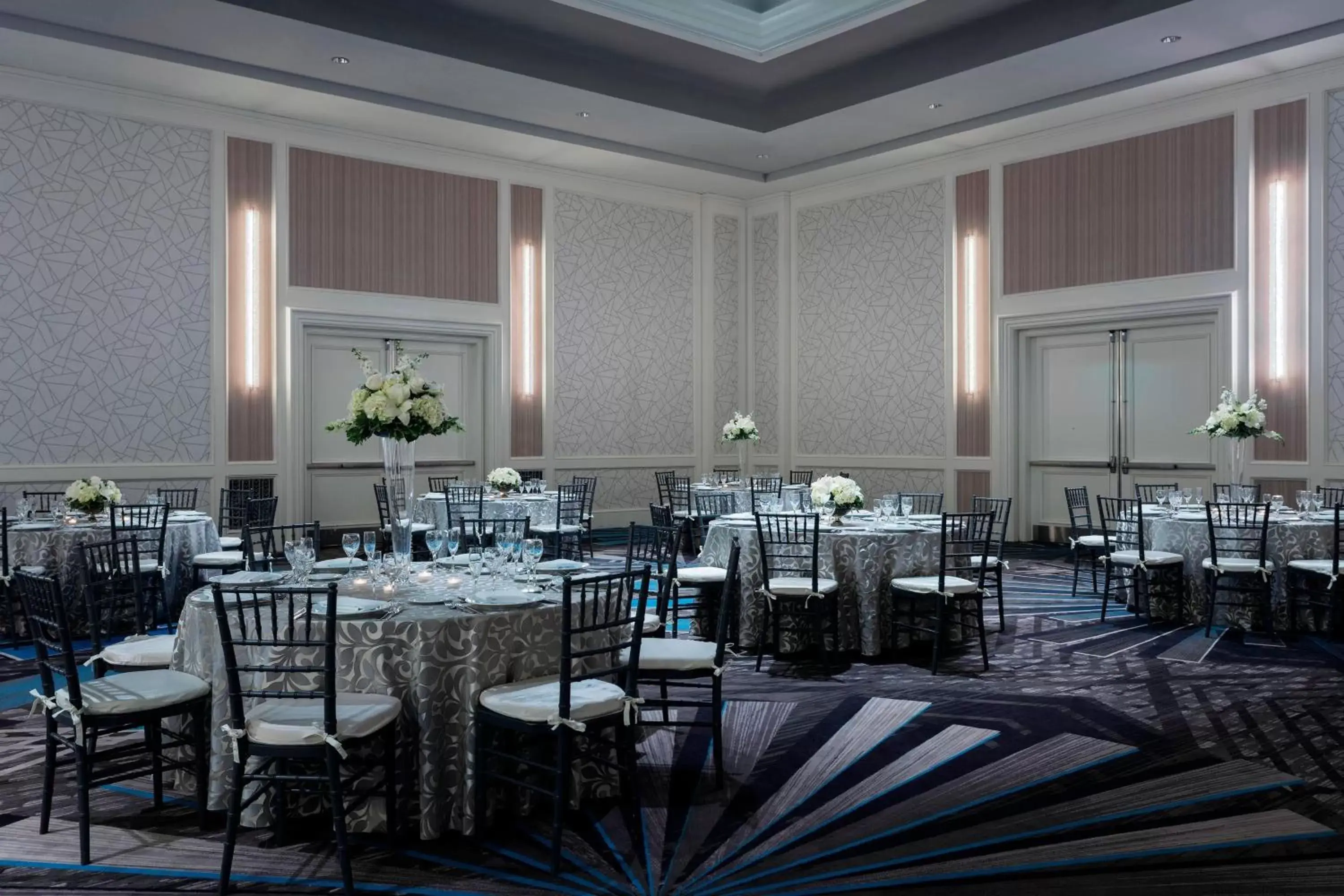 Banquet/Function facilities, Restaurant/Places to Eat in Crystal Gateway Marriott