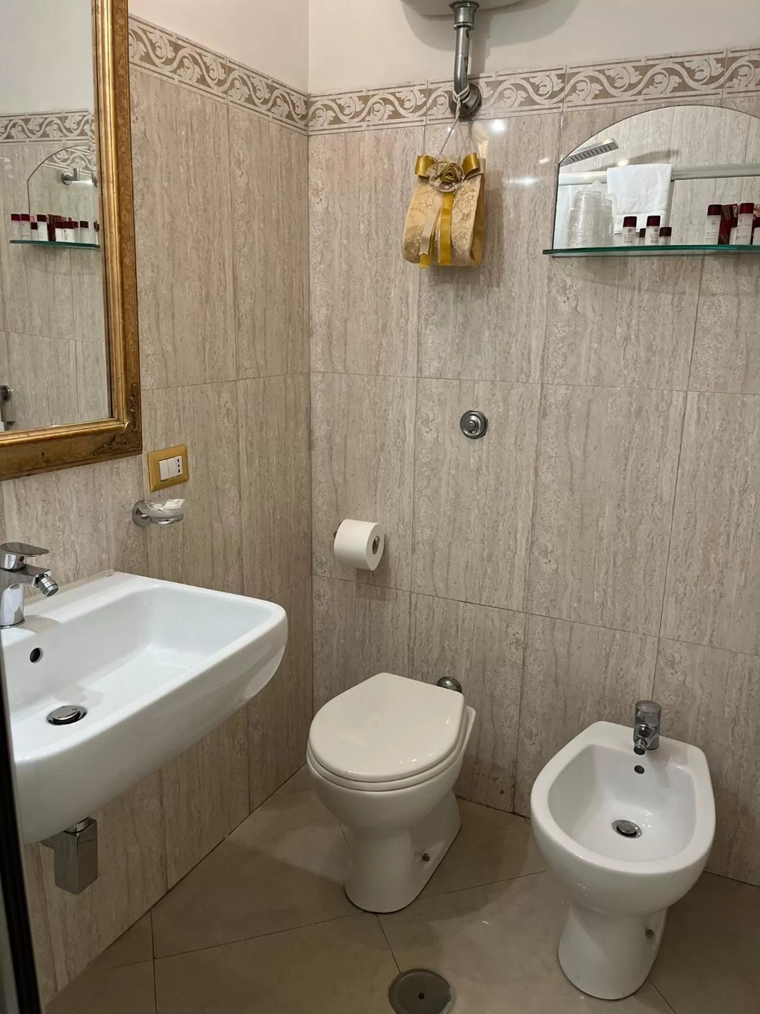 Bathroom in B&B Art Suite Santa Brigida