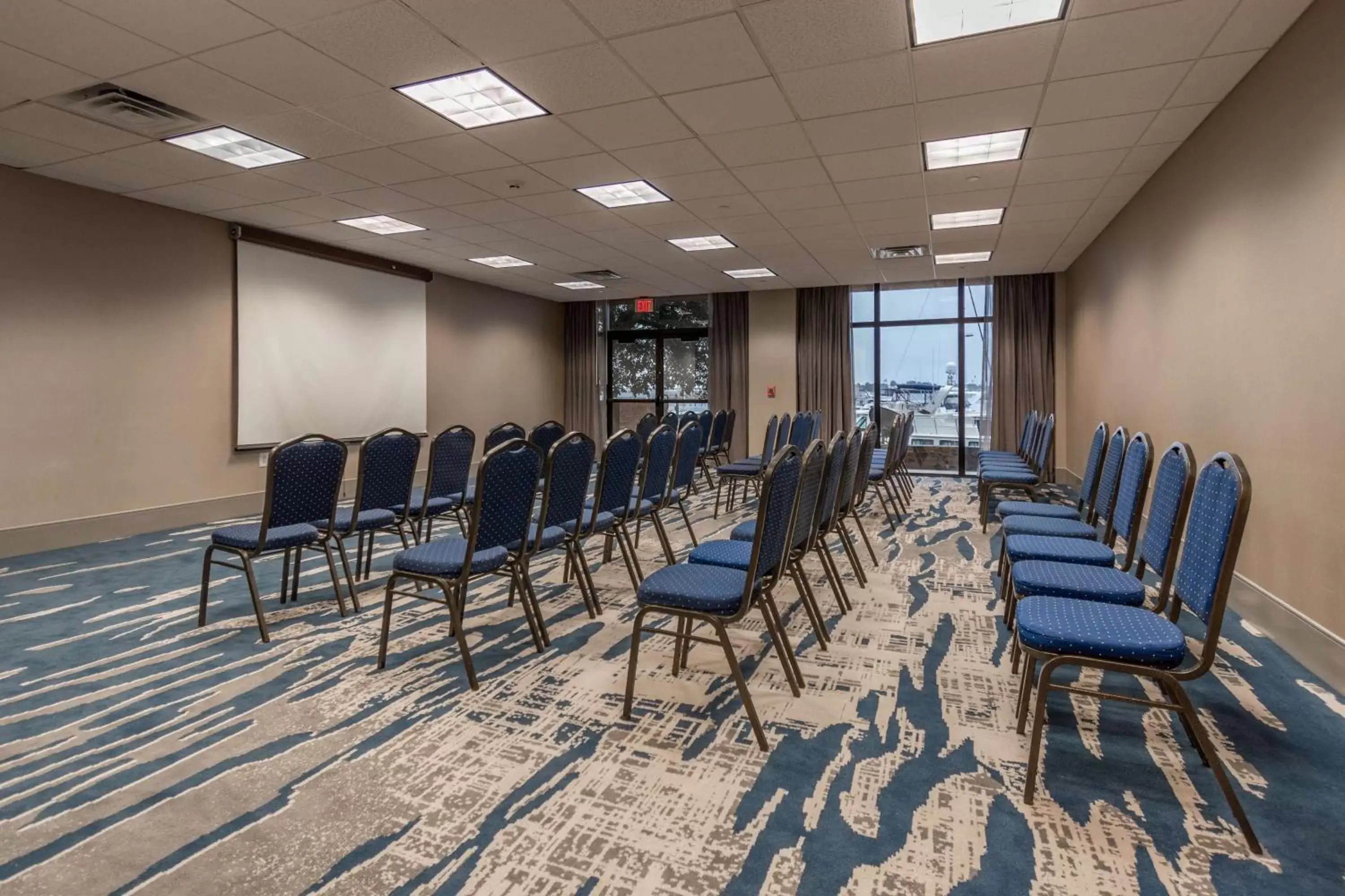 Meeting/conference room in DoubleTree by Hilton New Bern - Riverfront