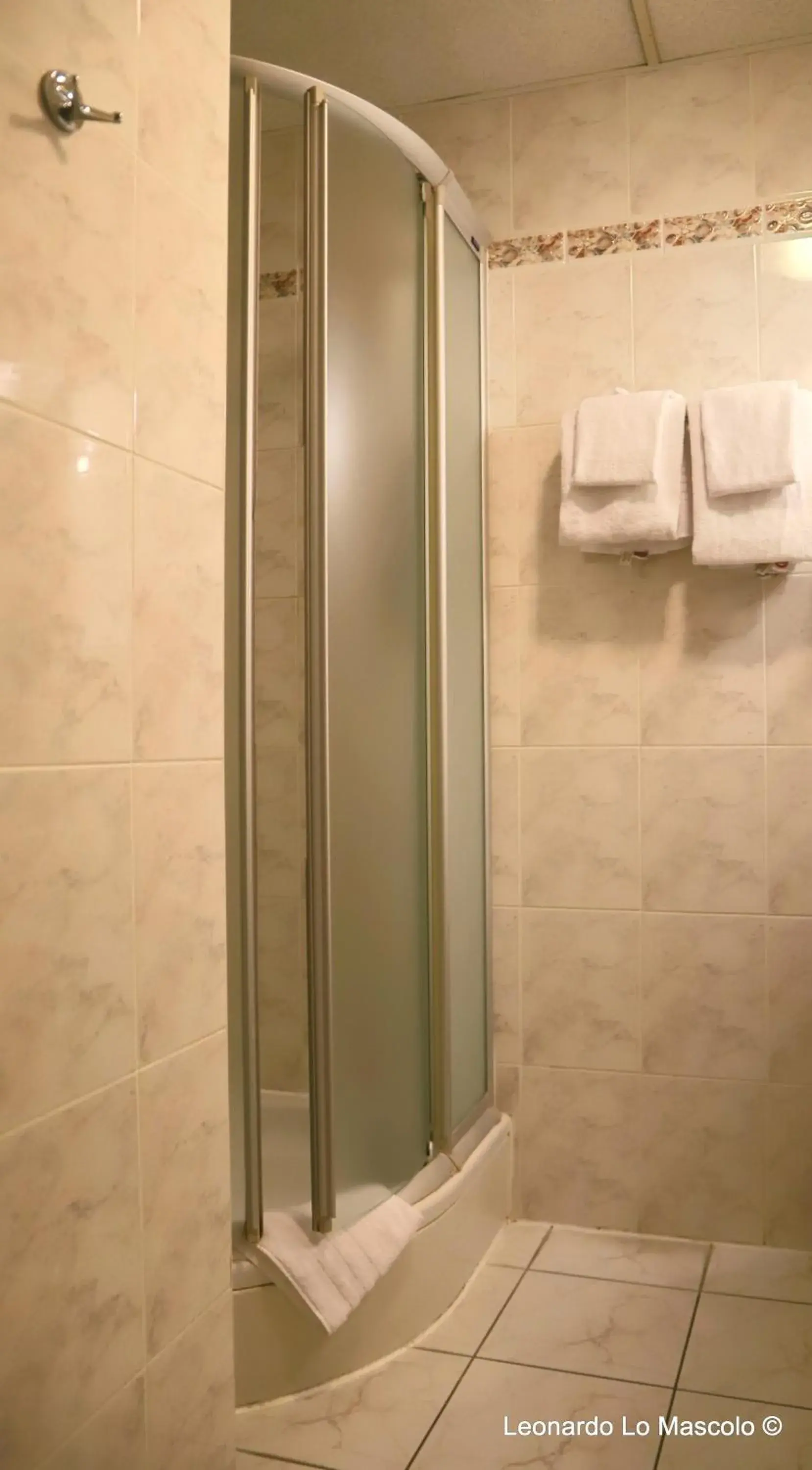 Shower, Bathroom in Univers Hotel Liege-Guillemins