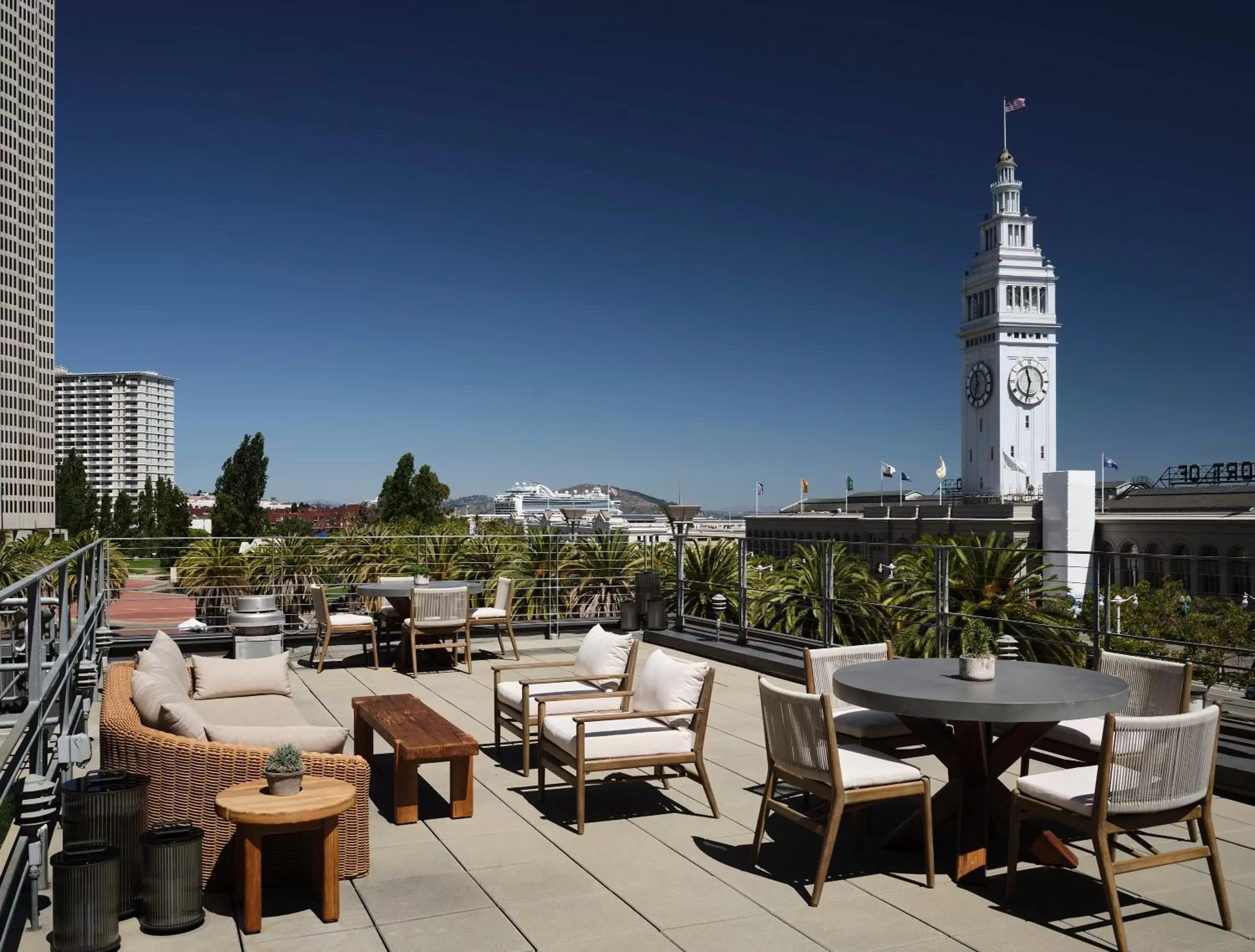 Balcony/Terrace in 1 Hotel San Francisco