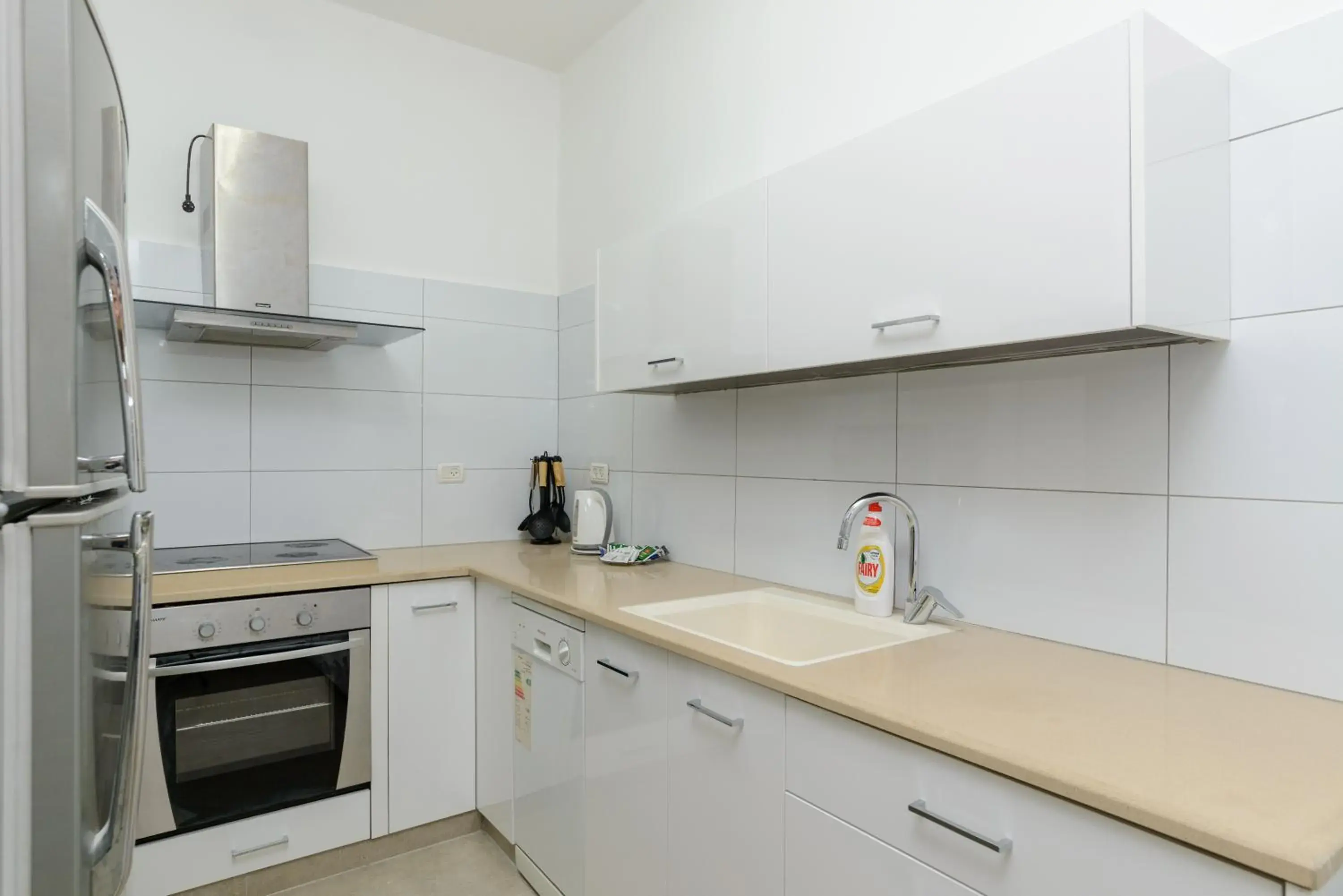 Kitchen or kitchenette, Kitchen/Kitchenette in Liber Tel Aviv Sea Shore Suites