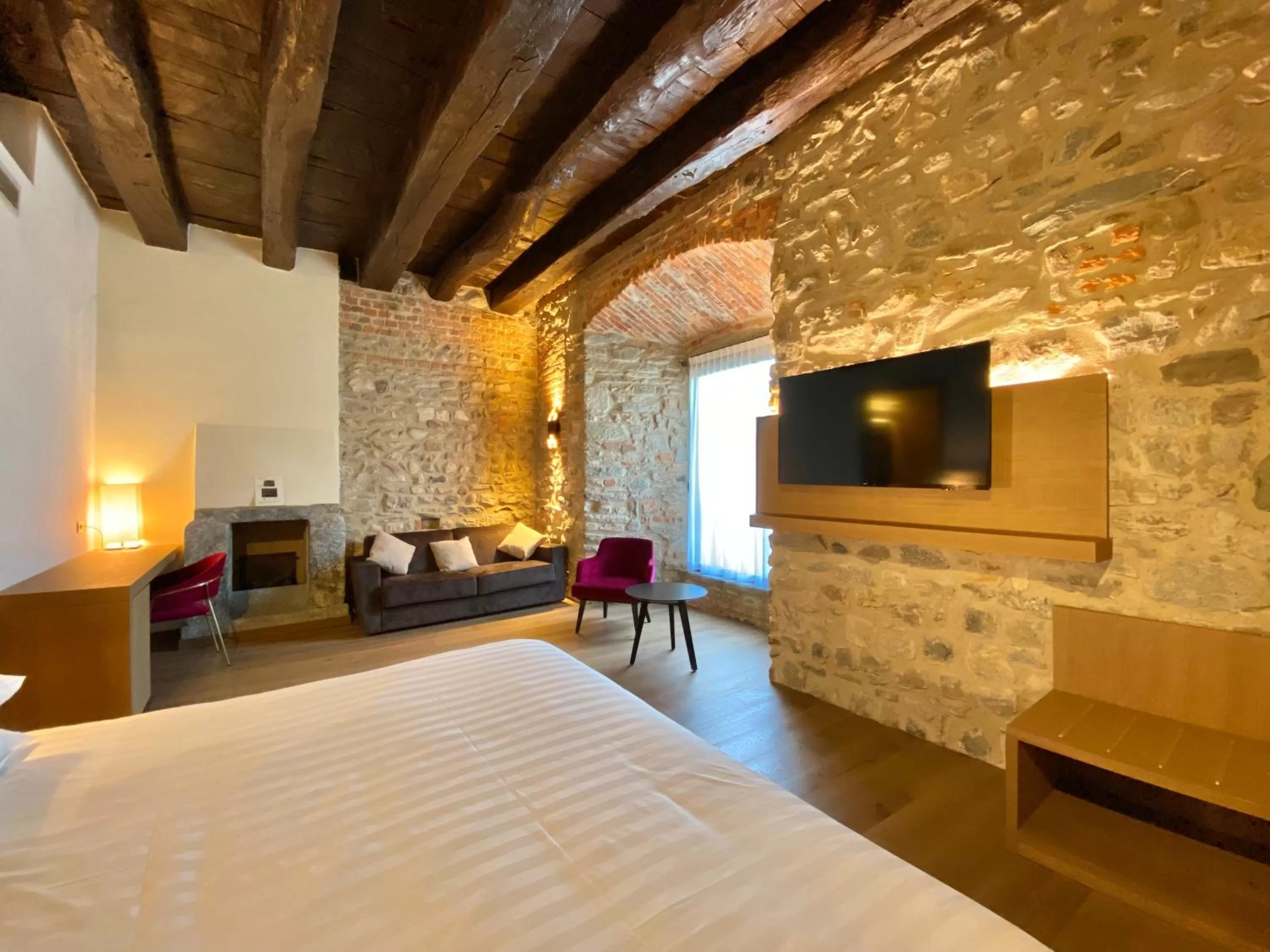 Suite with Hot Tub - single occupancy in Relais & Spa Castello di Casiglio