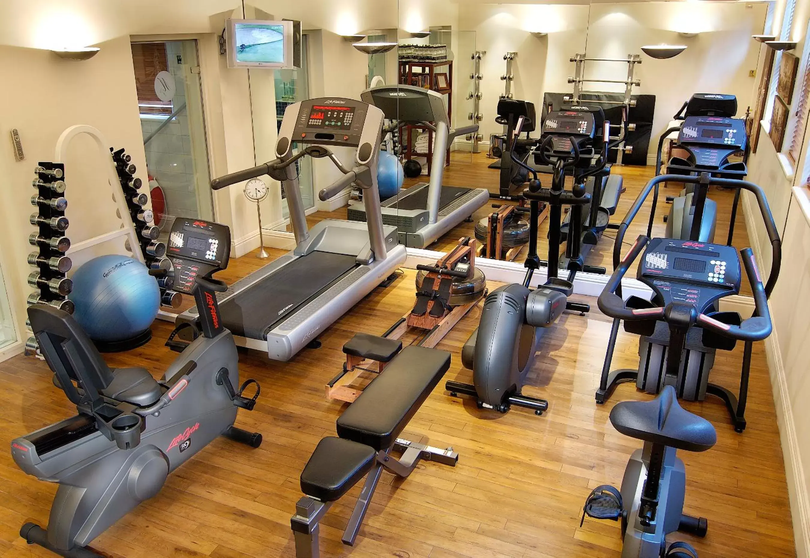 Fitness centre/facilities, Fitness Center/Facilities in Milestone Hotel Kensington