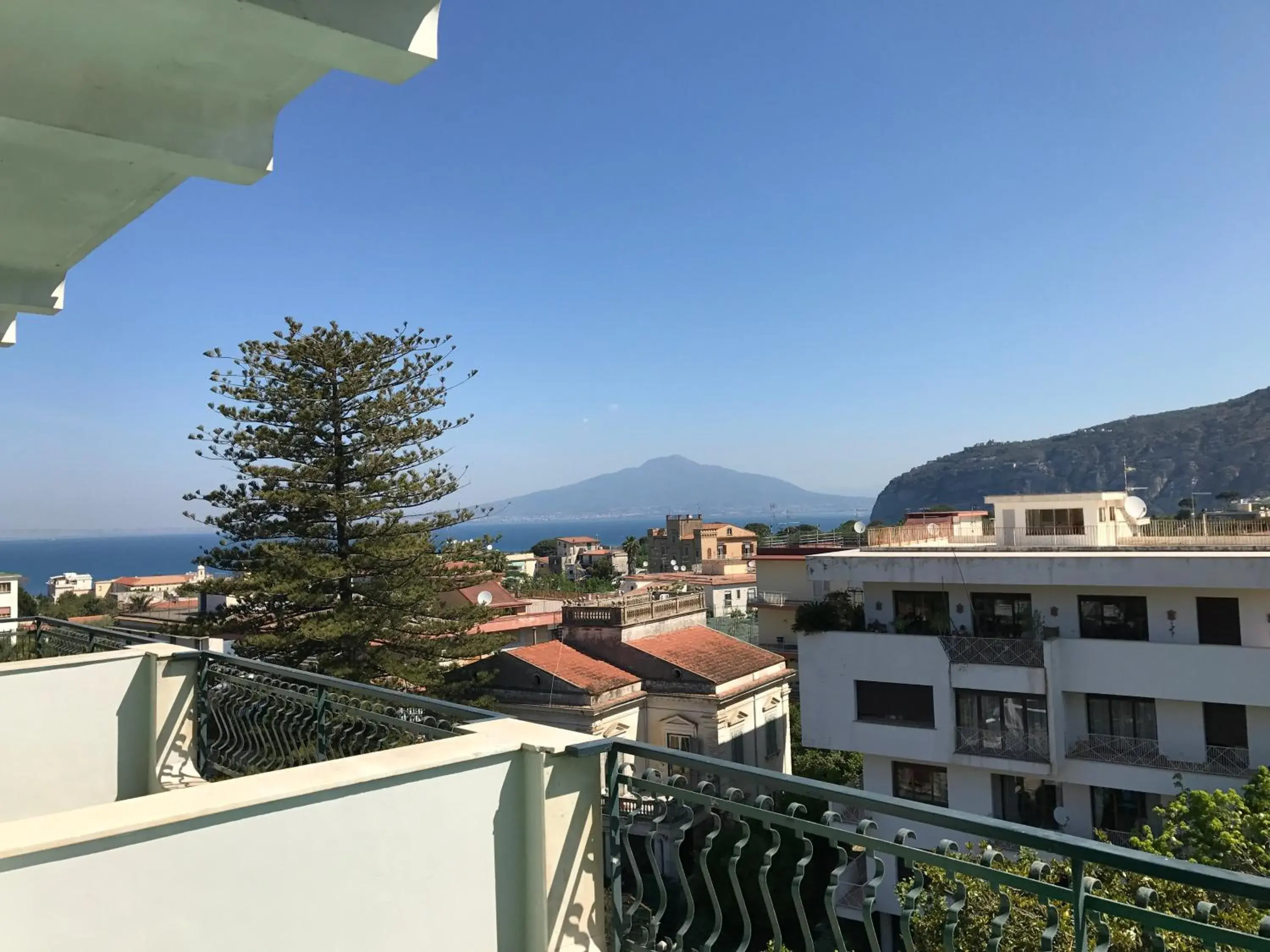 Balcony/Terrace, Mountain View in Majestic Palace