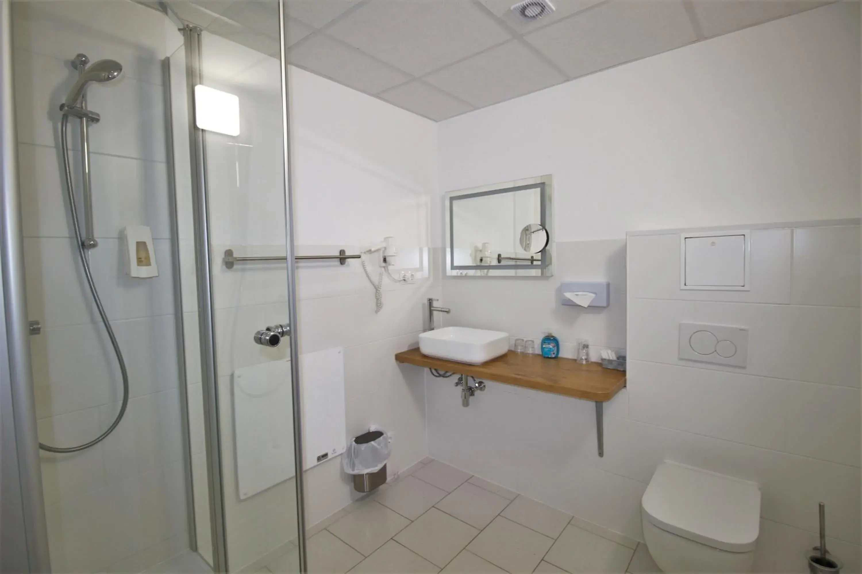 Triple Room in Gästehaus Centro in Konstanz Triple Room in Gästehaus Centro in Konstanz