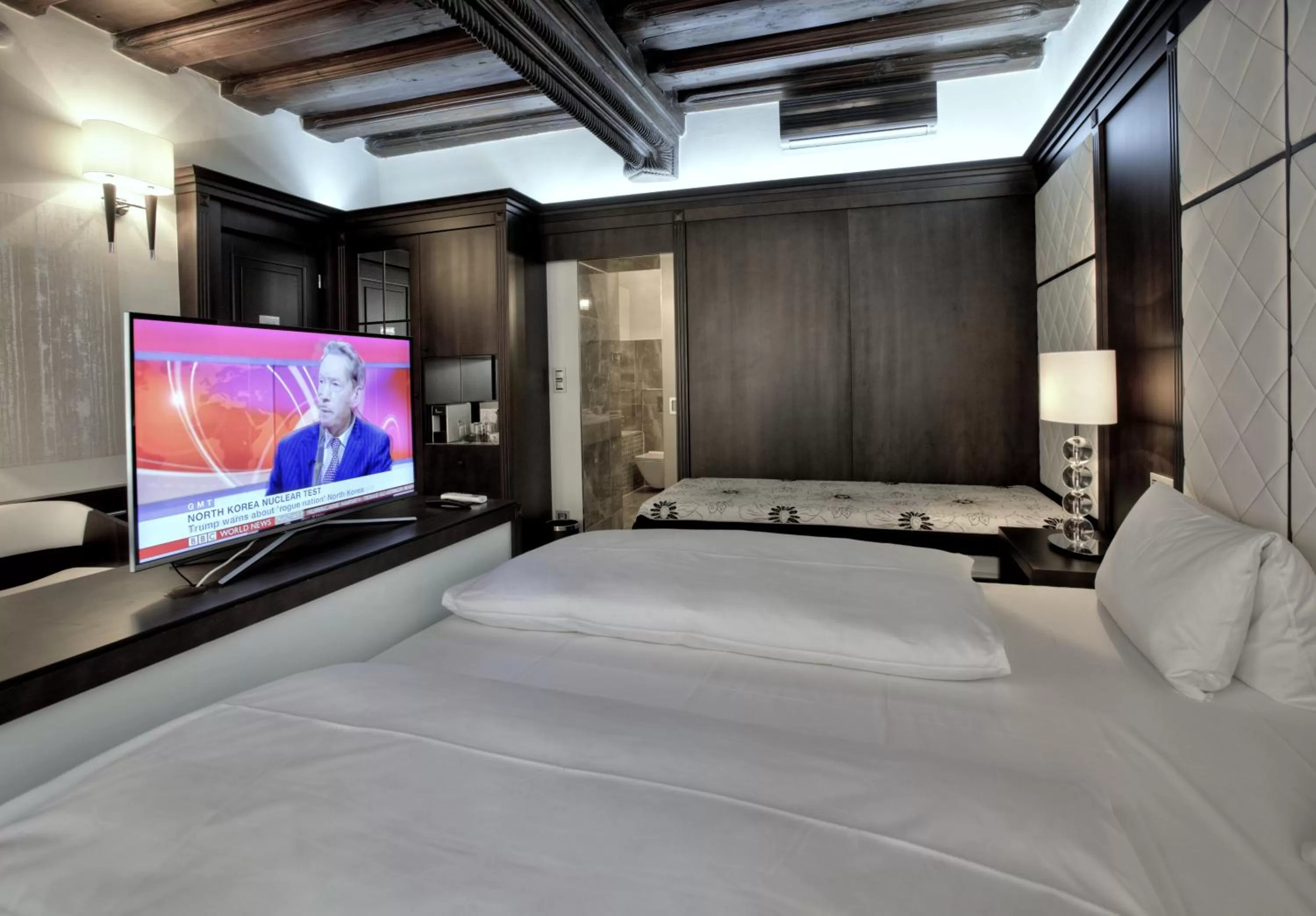 Bedroom, Bed in Hotel Grand