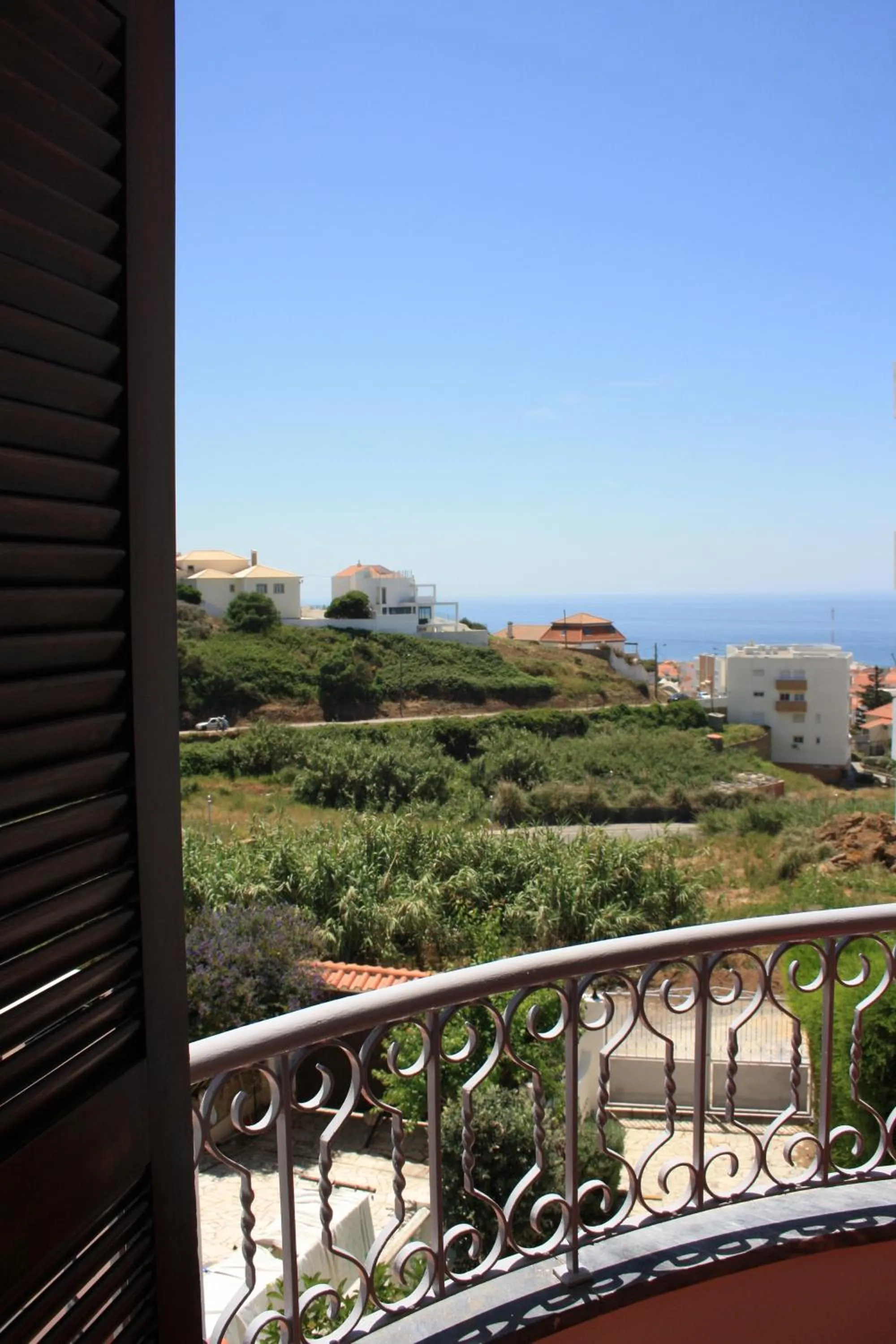 Balcony/Terrace in Ericeira Chill Hill Hostel & Private Rooms - Peach Garden
