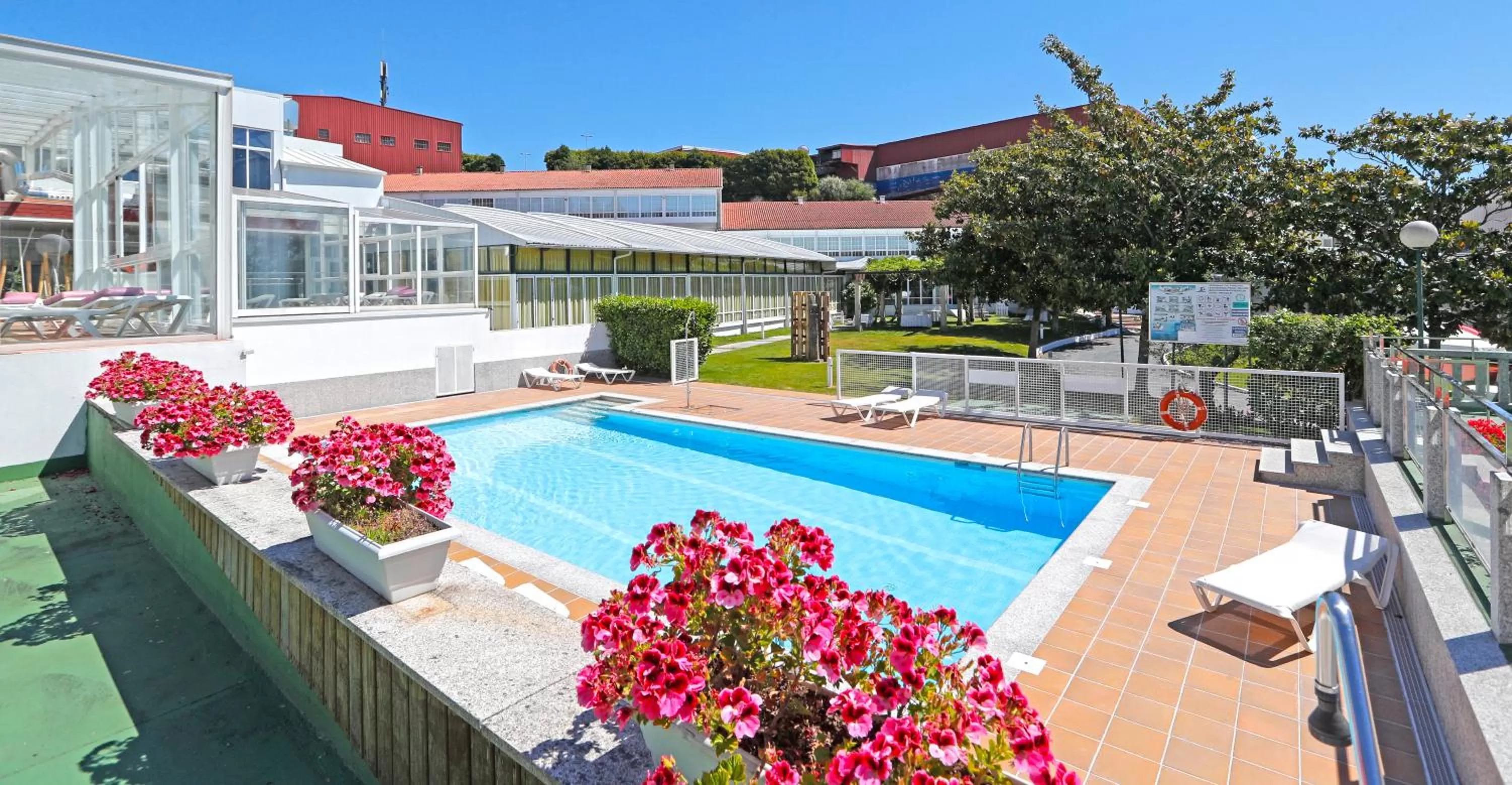 Swimming pool in Hotel Spa Congreso