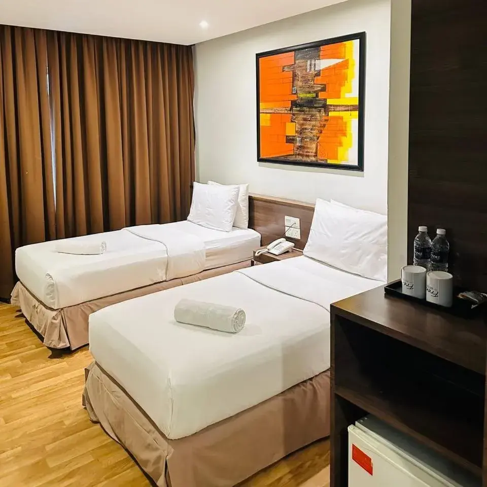 Bed in Frenz Hotel Kuala Lumpur