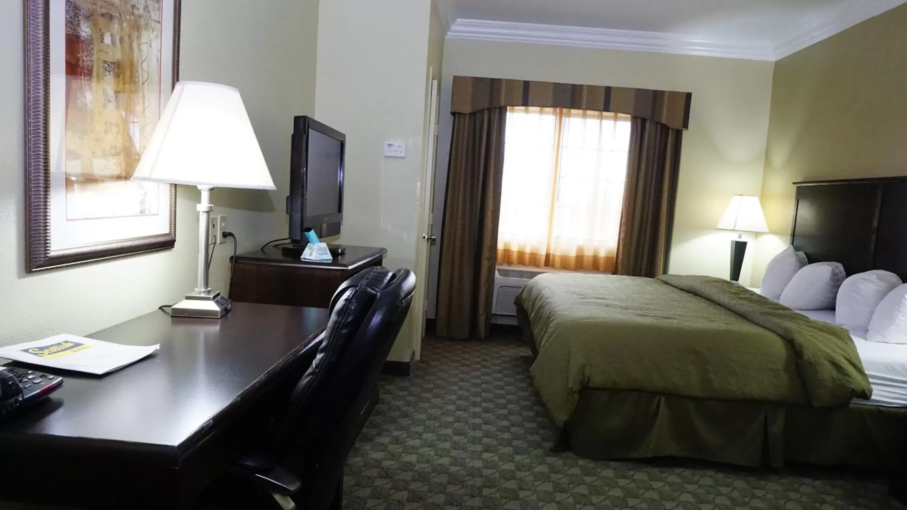 Photo of the whole room, Bed in Scottish Inns - Cresson Photo of the whole room, Bed in Scottish Inns - Cresson