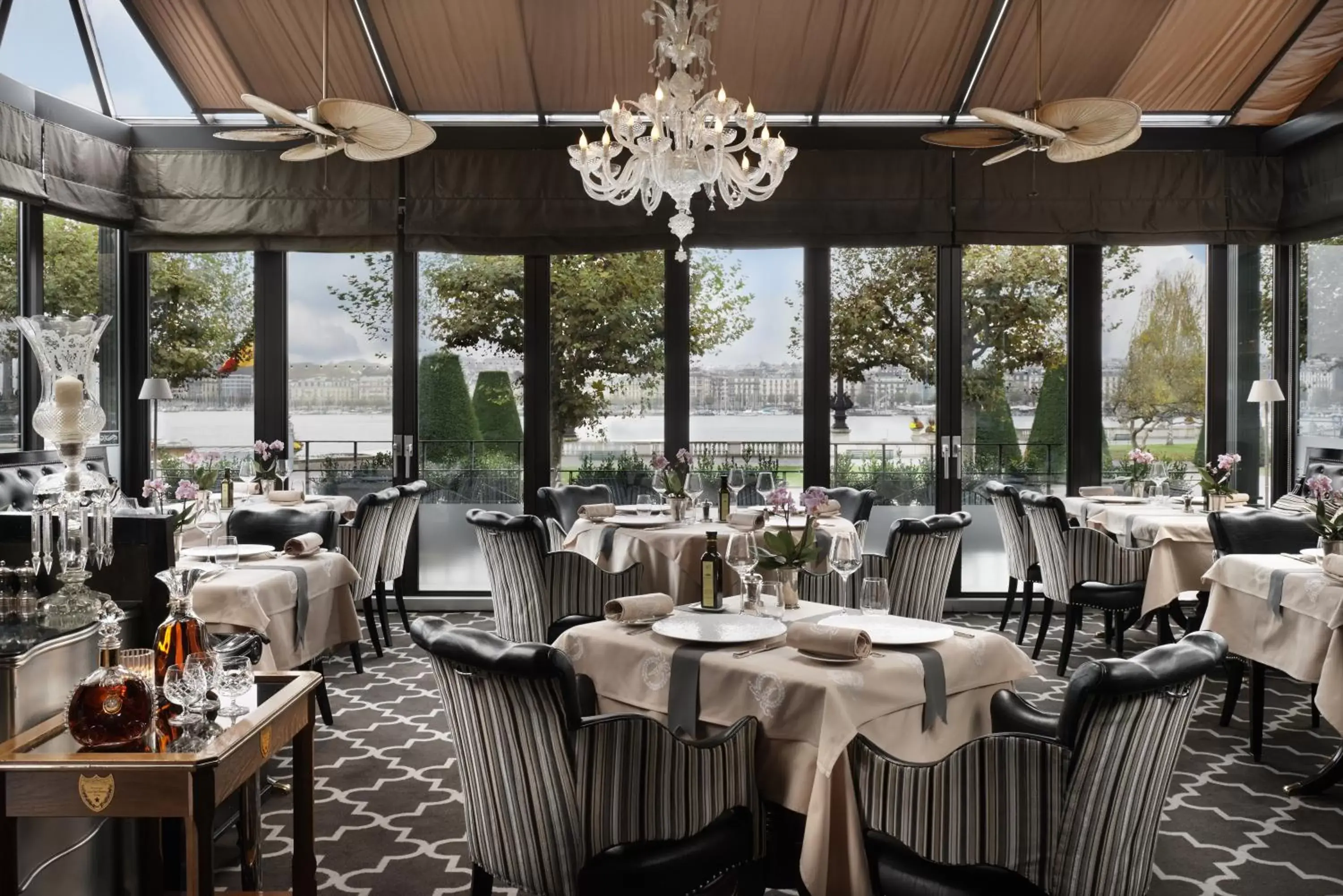 Restaurant/Places to Eat in Hotel d'Angleterre