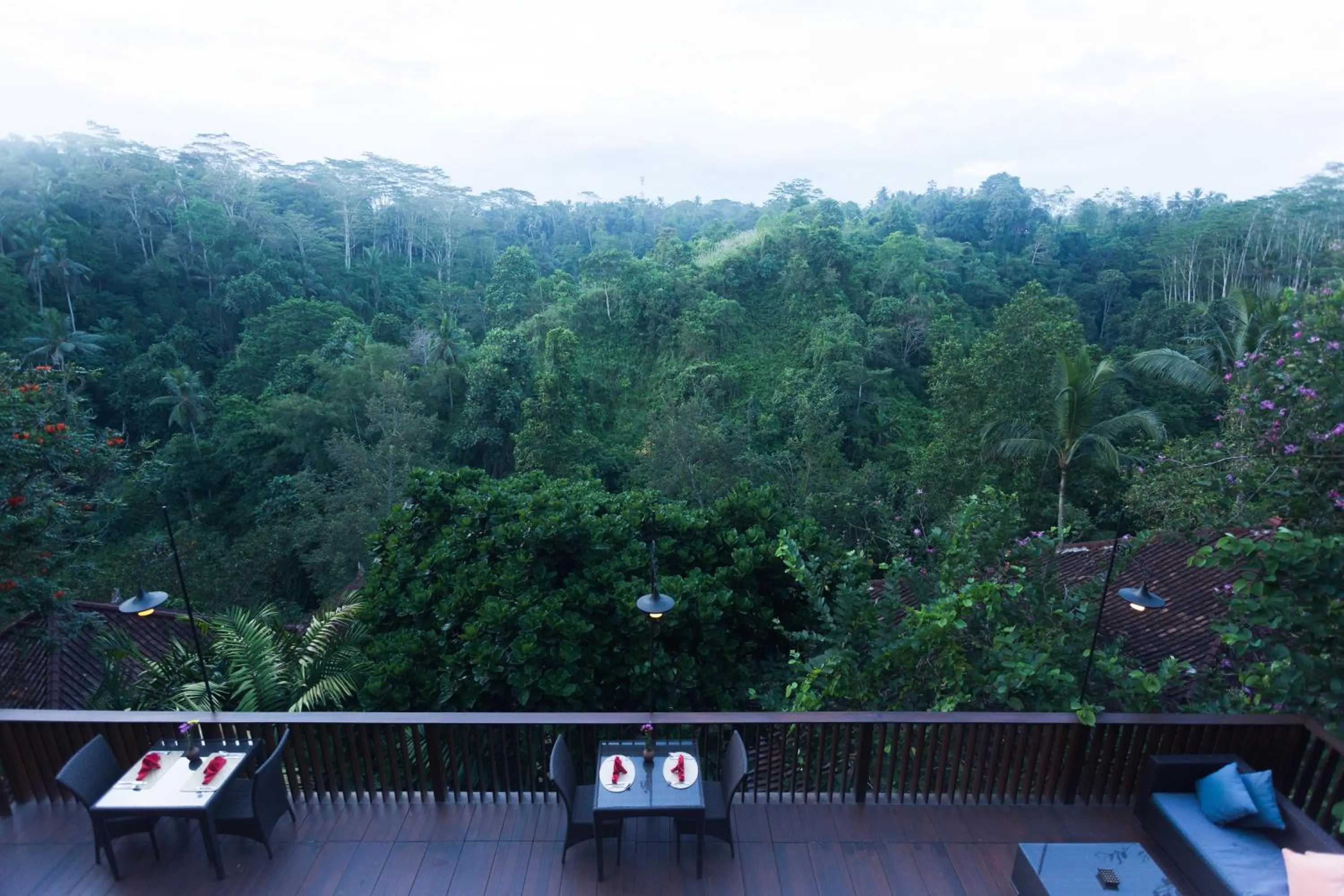 Restaurant/places to eat, Mountain View in Anahata Villas and Spa Resort