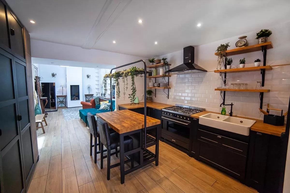 Kitchen or kitchenette in Bienvenue Chez Nous