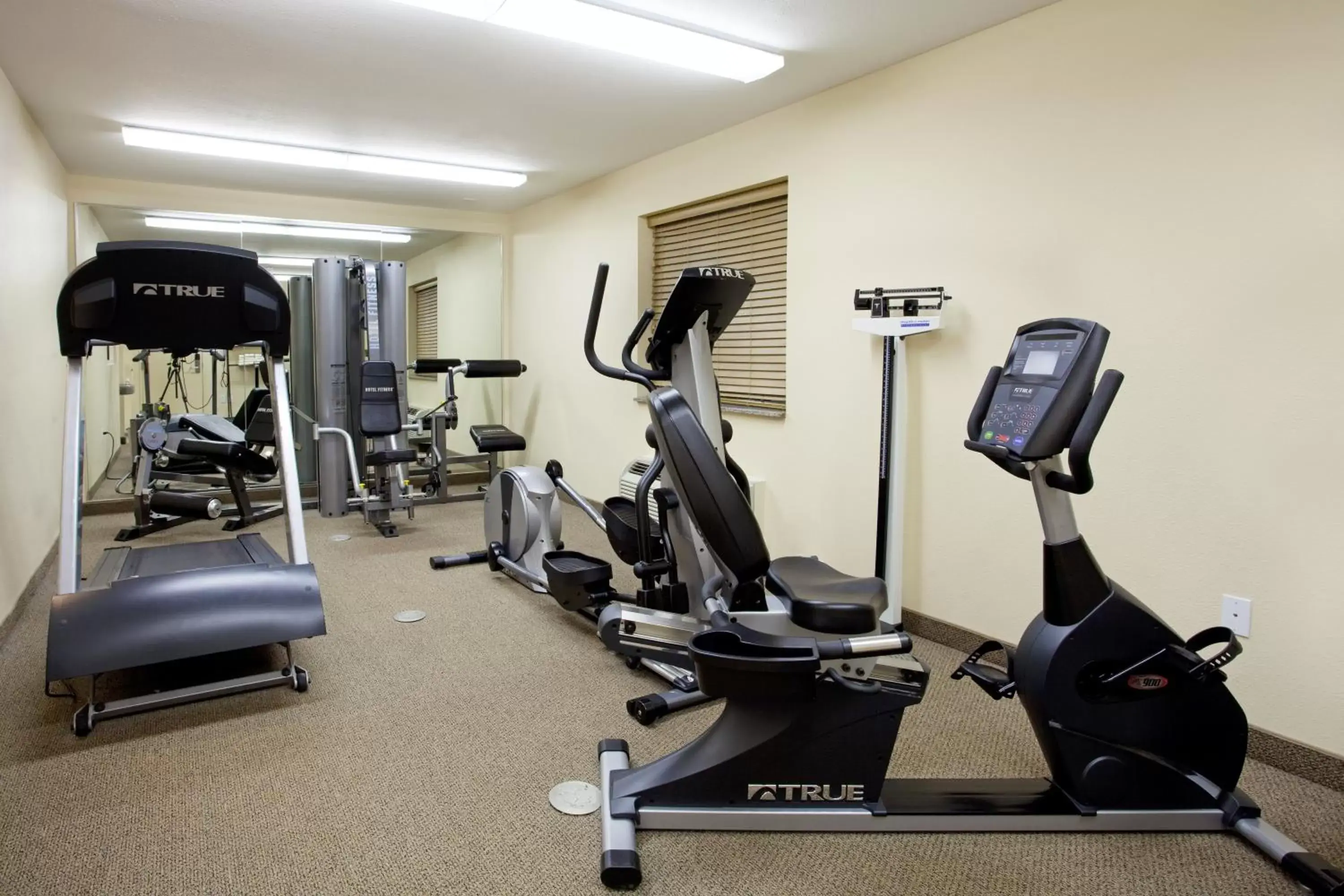 Spa and wellness centre/facilities, Fitness Center/Facilities in Candlewood Suites Lake Charles-Sulphur, an IHG Hotel