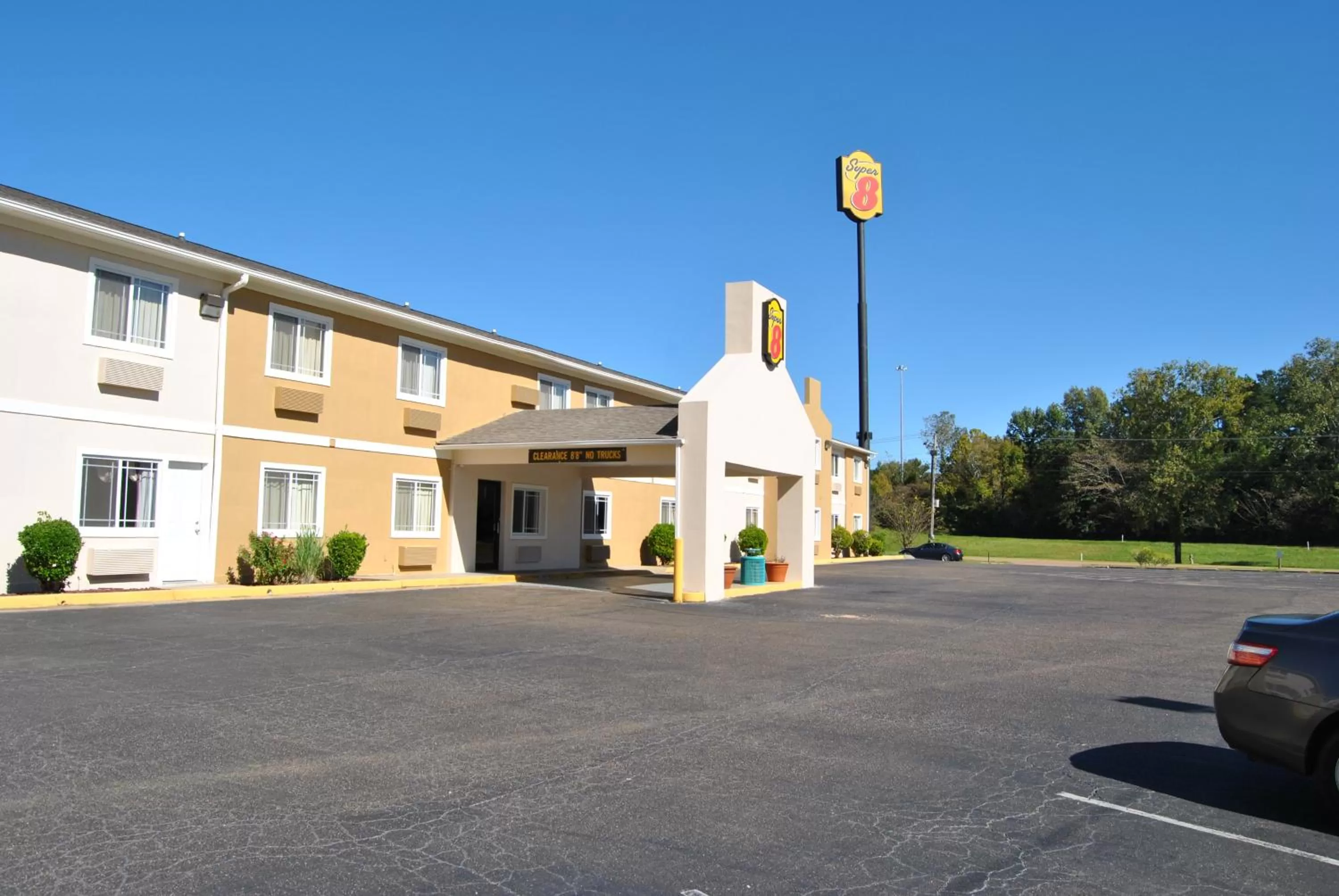 Facade/entrance, Property Building in Super 8 by Wyndham Vicksburg
