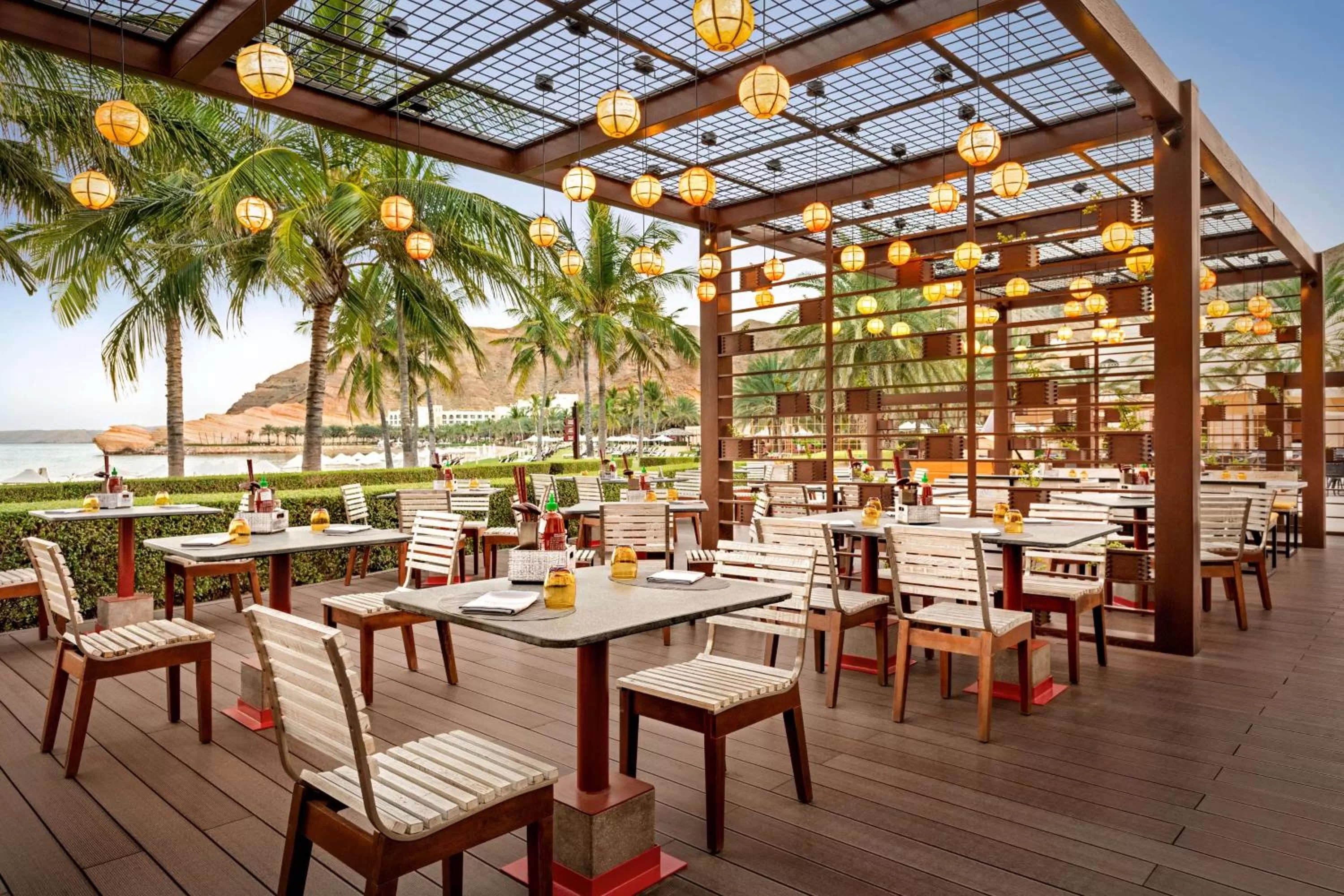 Restaurant/places to eat in Shangri-La Barr Al Jissah, Muscat