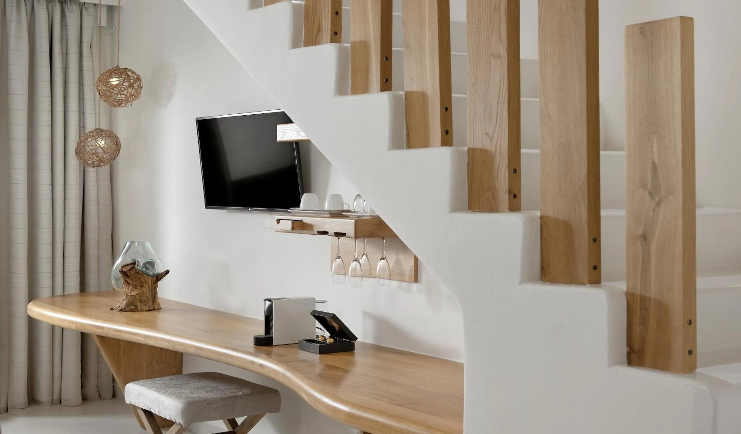 hair dresser in Anax Resort and Spa