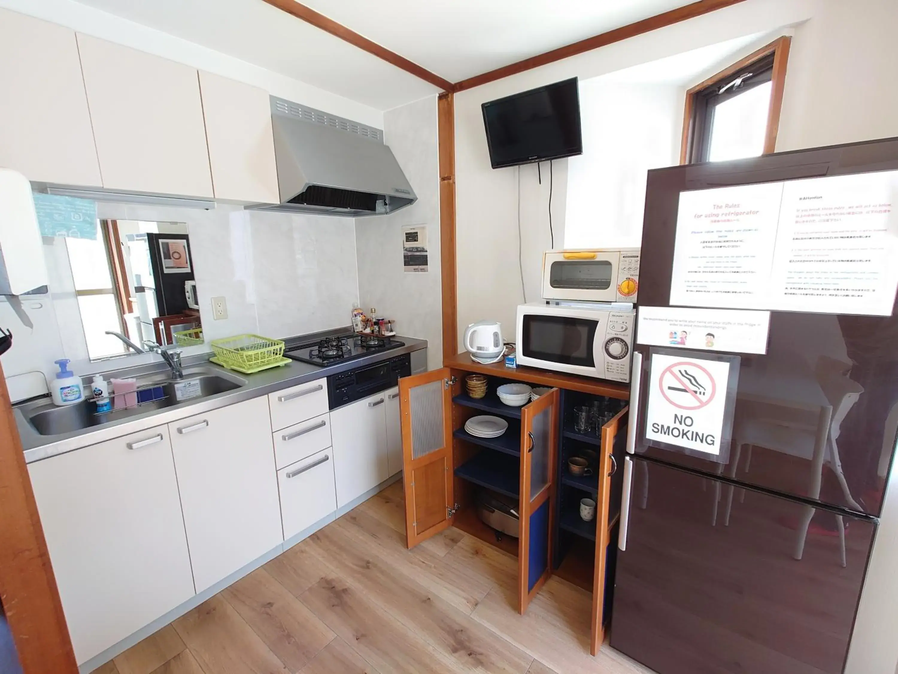 Communal kitchen, Kitchen/Kitchenette in Stay Inn KOTO