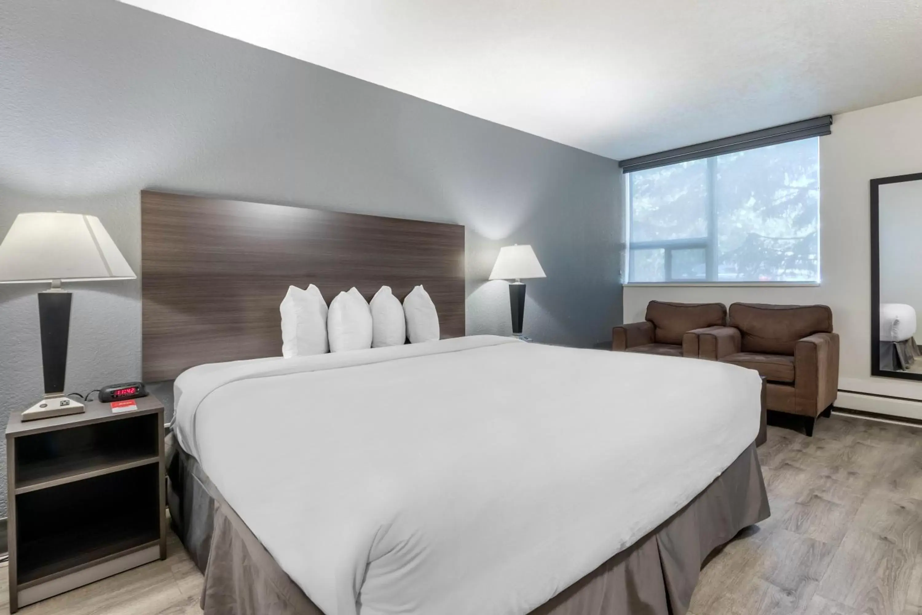 Bed in Super 8 by Wyndham Macleod Trail Calgary