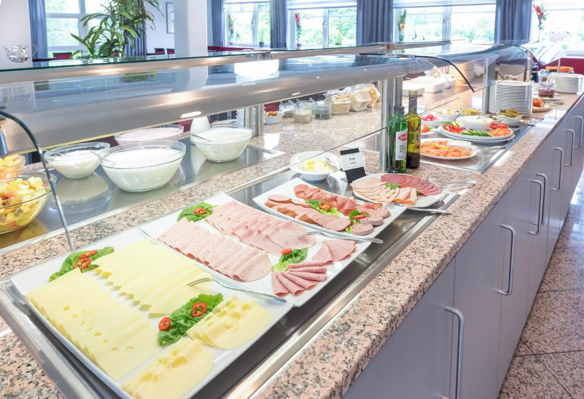 Breakfast in Hotel Alarun