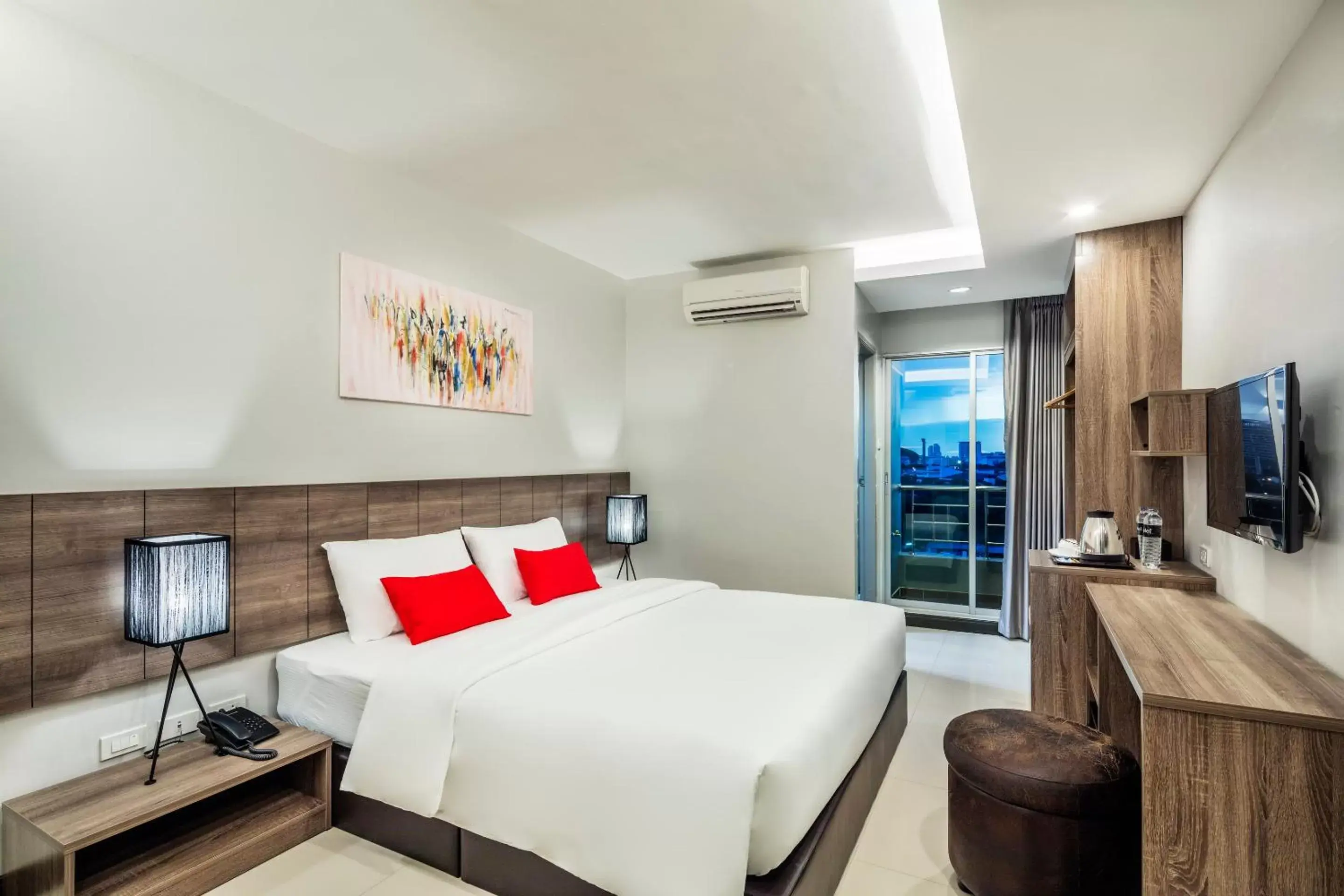 Standard Double Room in Livotel Hotel Hua Mak Bangkok
