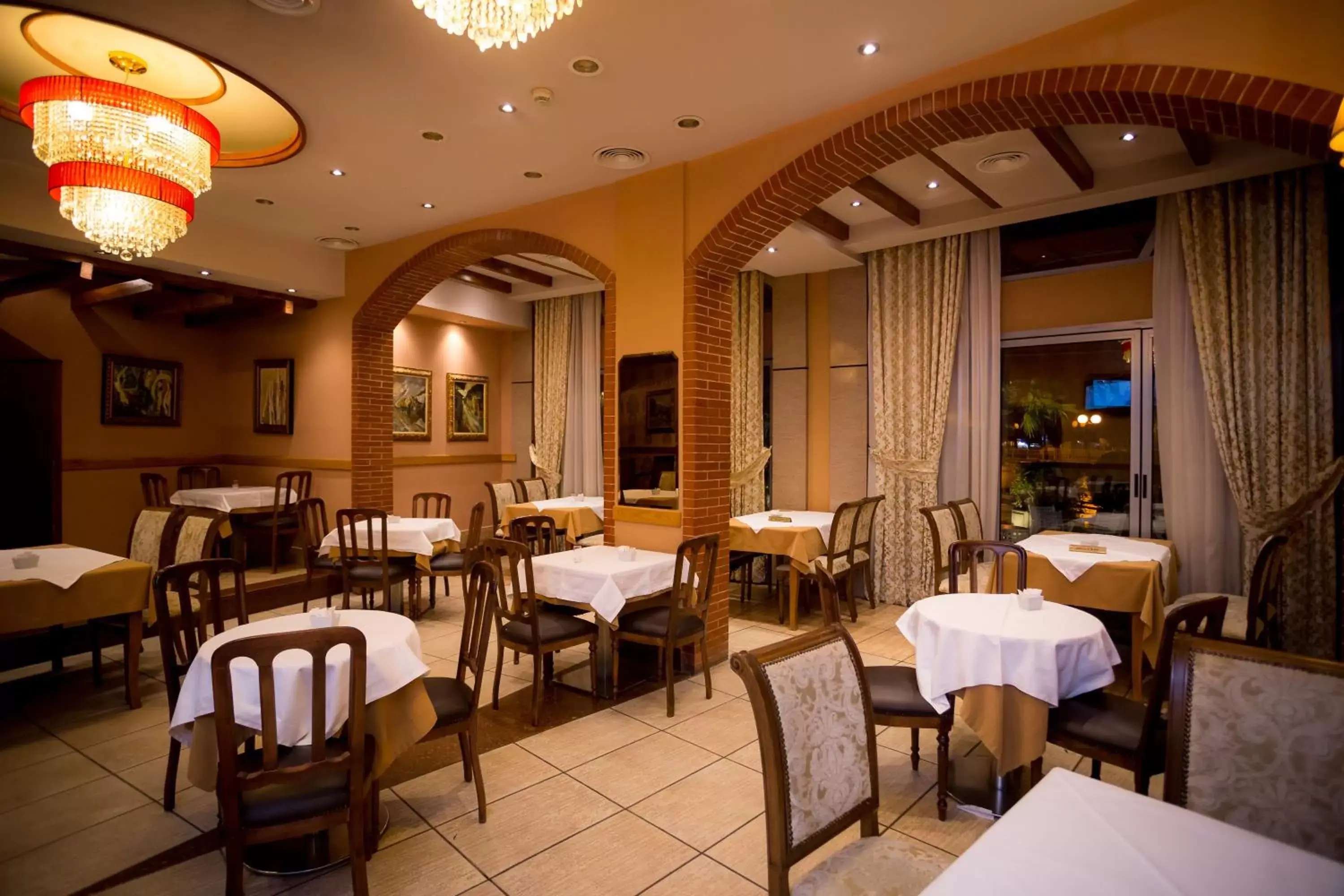 Restaurant/Places to Eat in Hotel Colosseo & Spa