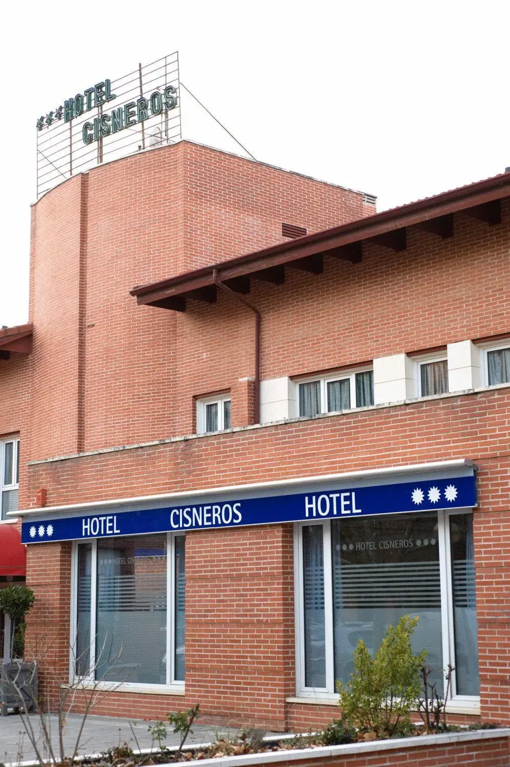 Facade/entrance, Property Building in Hotel Cisneros