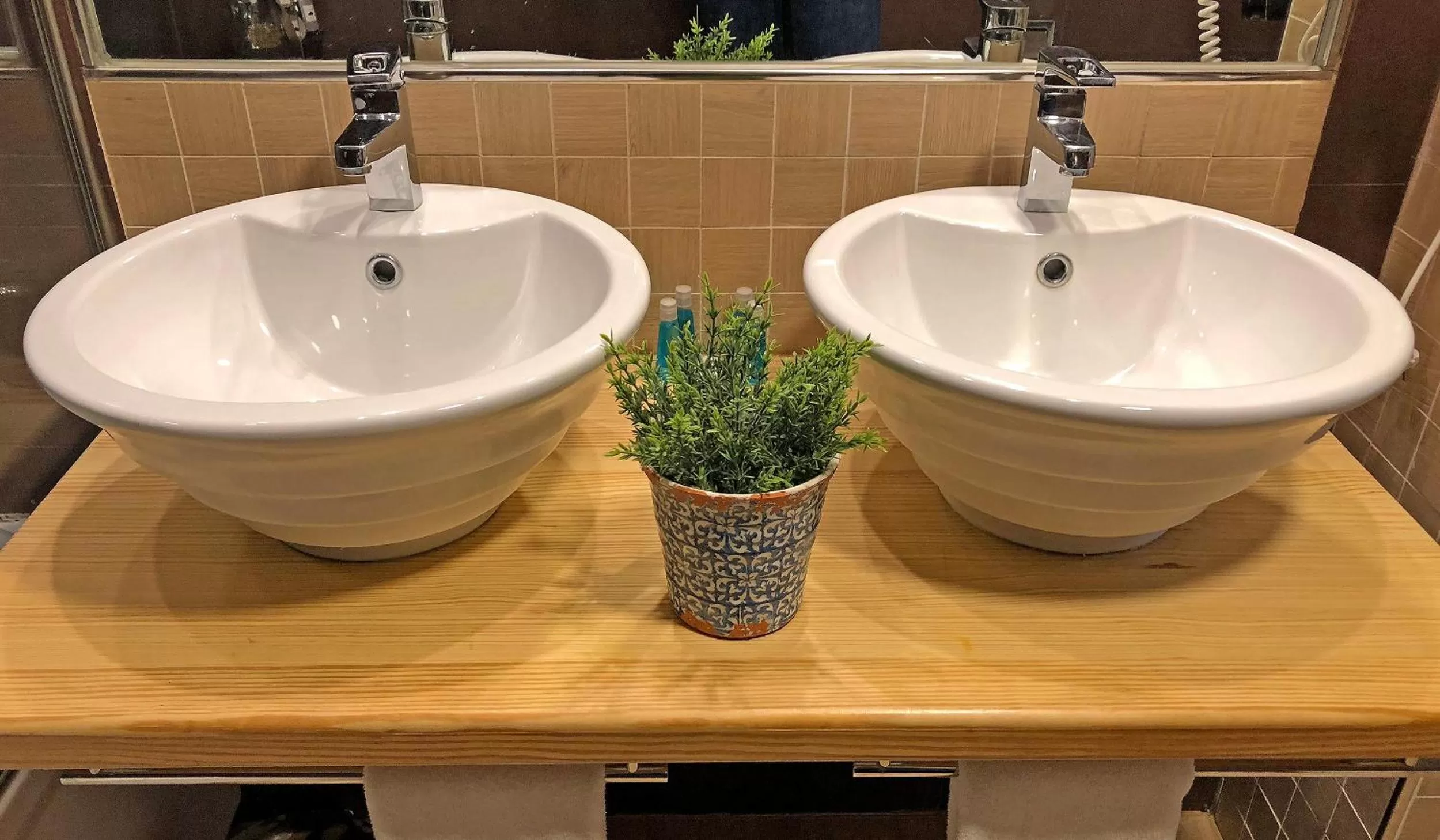 Bathroom in Hotel Resort Cueva del Fraile