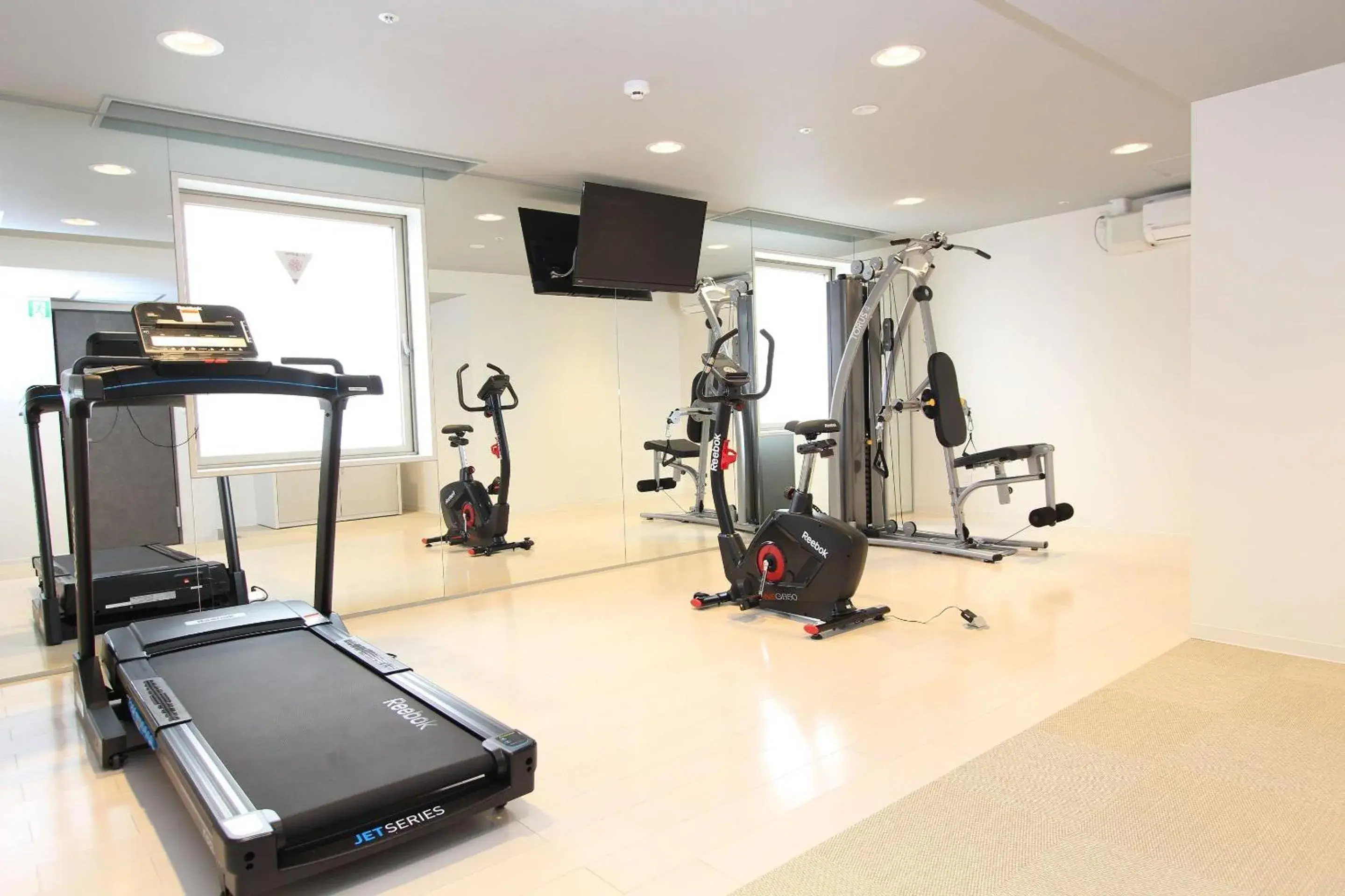 Spa and wellness centre/facilities, Fitness Center/Facilities in SureStay Plus Hotel by Best Western Shin-Osaka