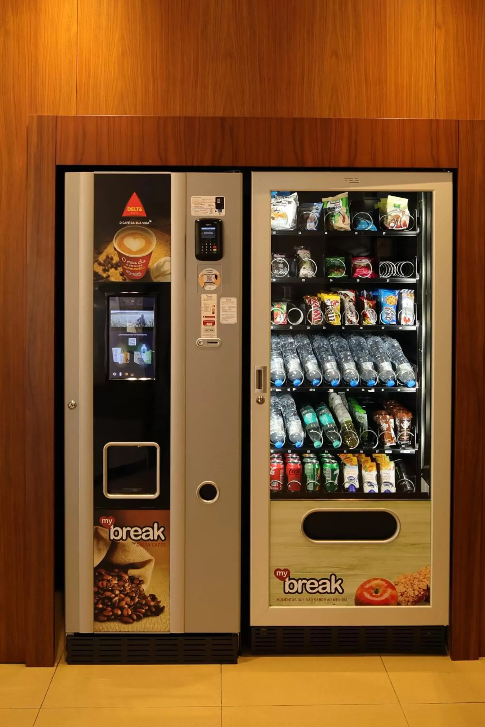 vending machine in Hotel Navarras