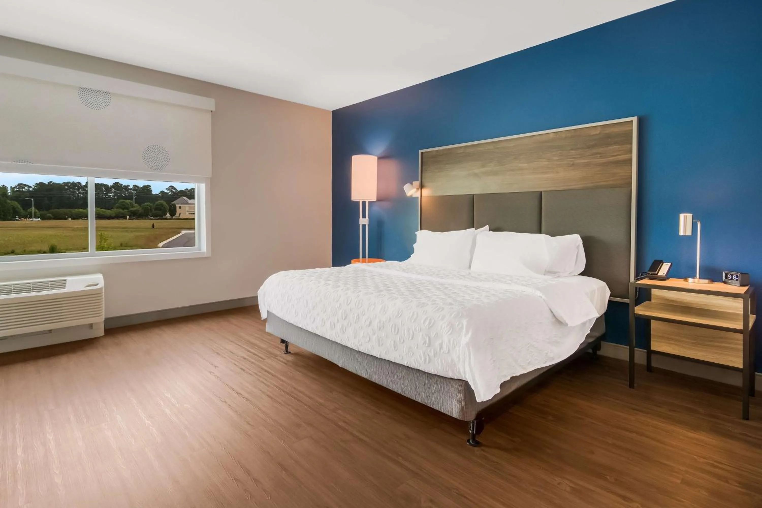 Bed in Tru By Hilton Wilson