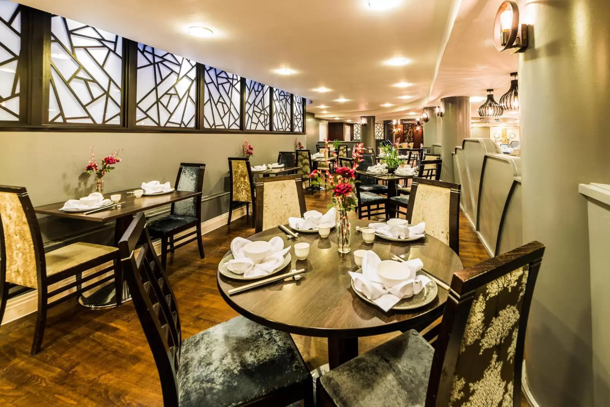 Restaurant/Places to Eat in Crowne Plaza Liverpool - John Lennon Airport, an IHG Hotel
