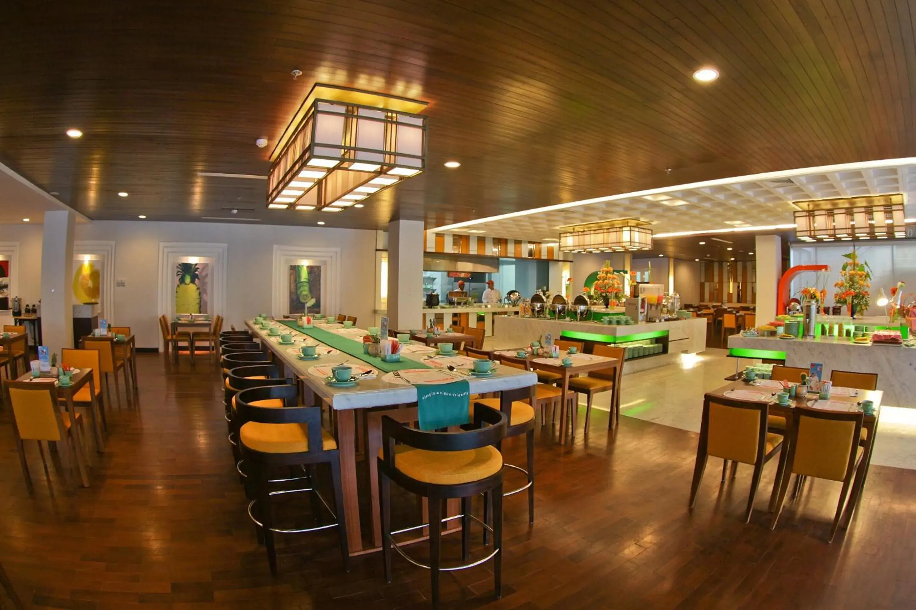 Restaurant/places to eat in HARRIS Hotel & Conventions Malang Restaurant/places to eat in HARRIS Hotel & Conventions Malang