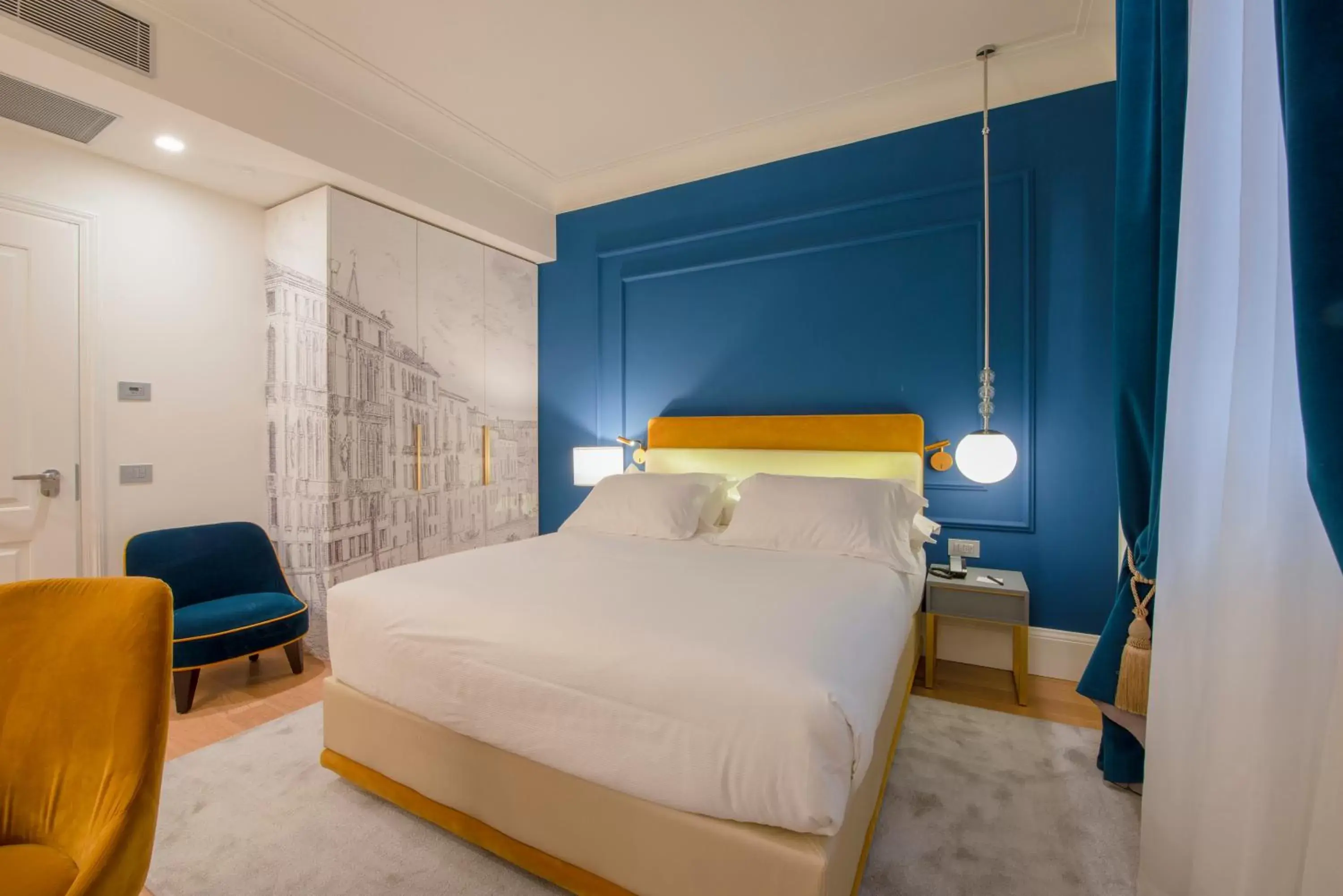 Bedroom, Bed in H10 Palazzo Canova