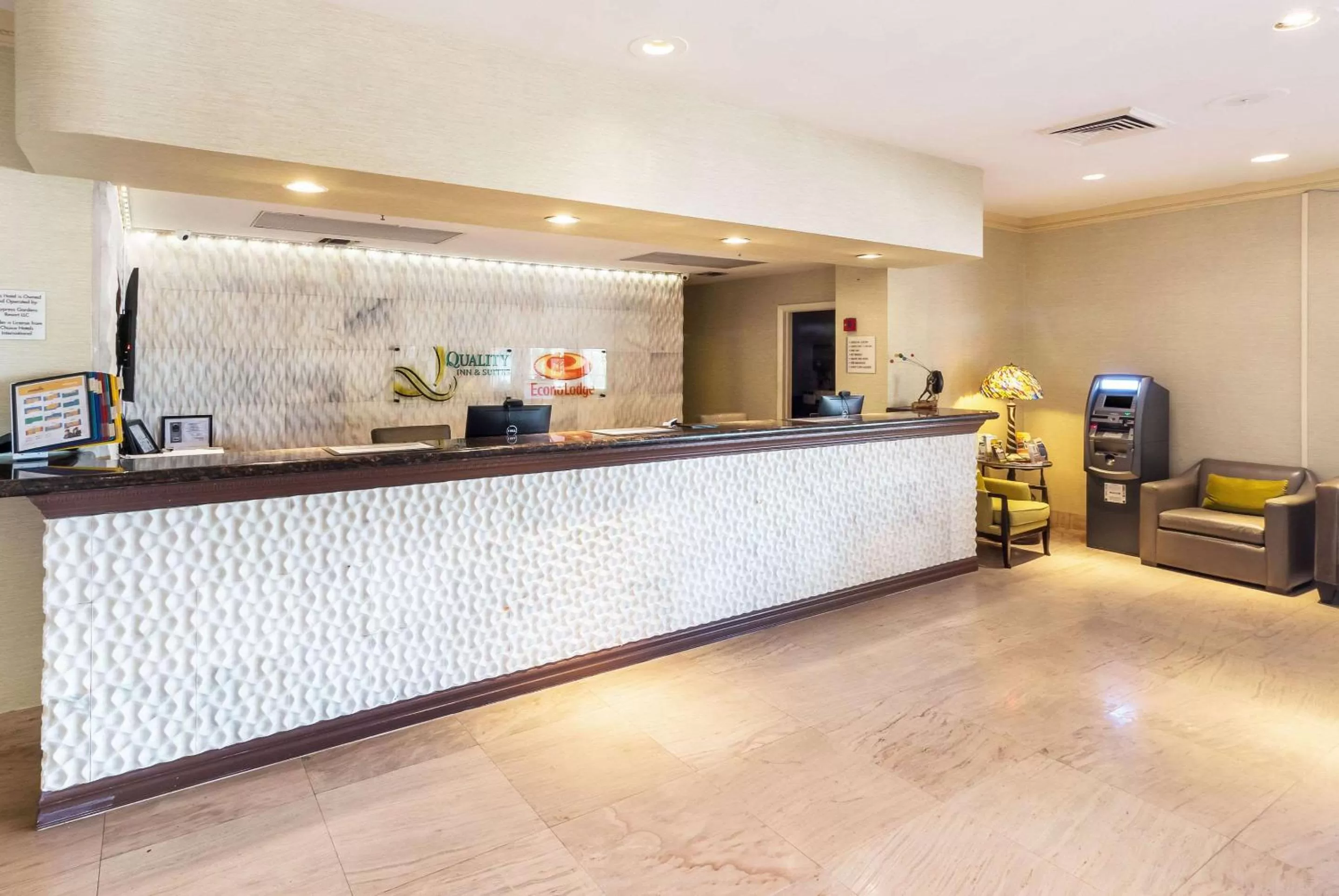 Lobby or reception, Lobby/Reception in Econo Lodge Winter Haven Chain of Lakes