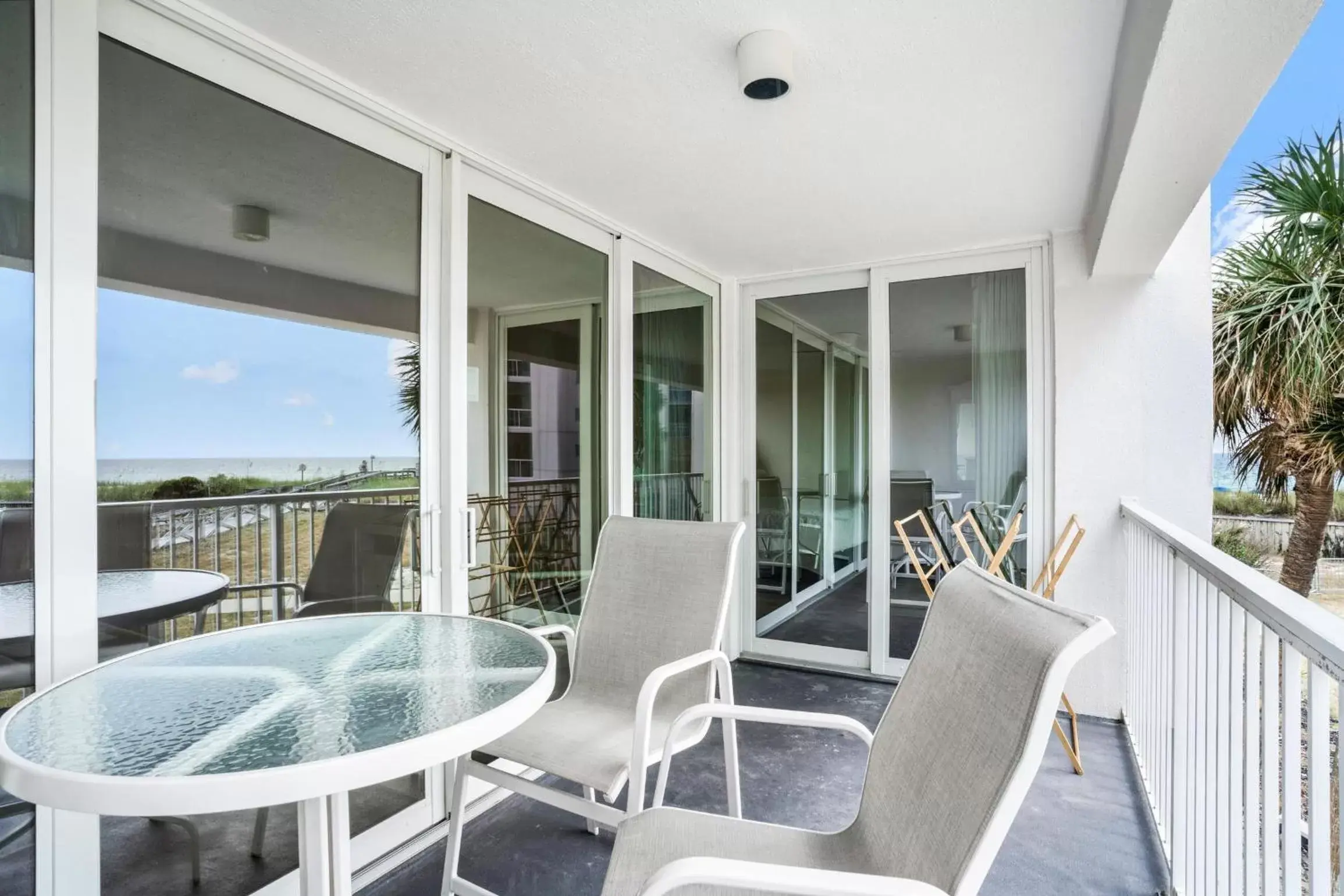 Balcony/Terrace in Shoreline Towers 1024