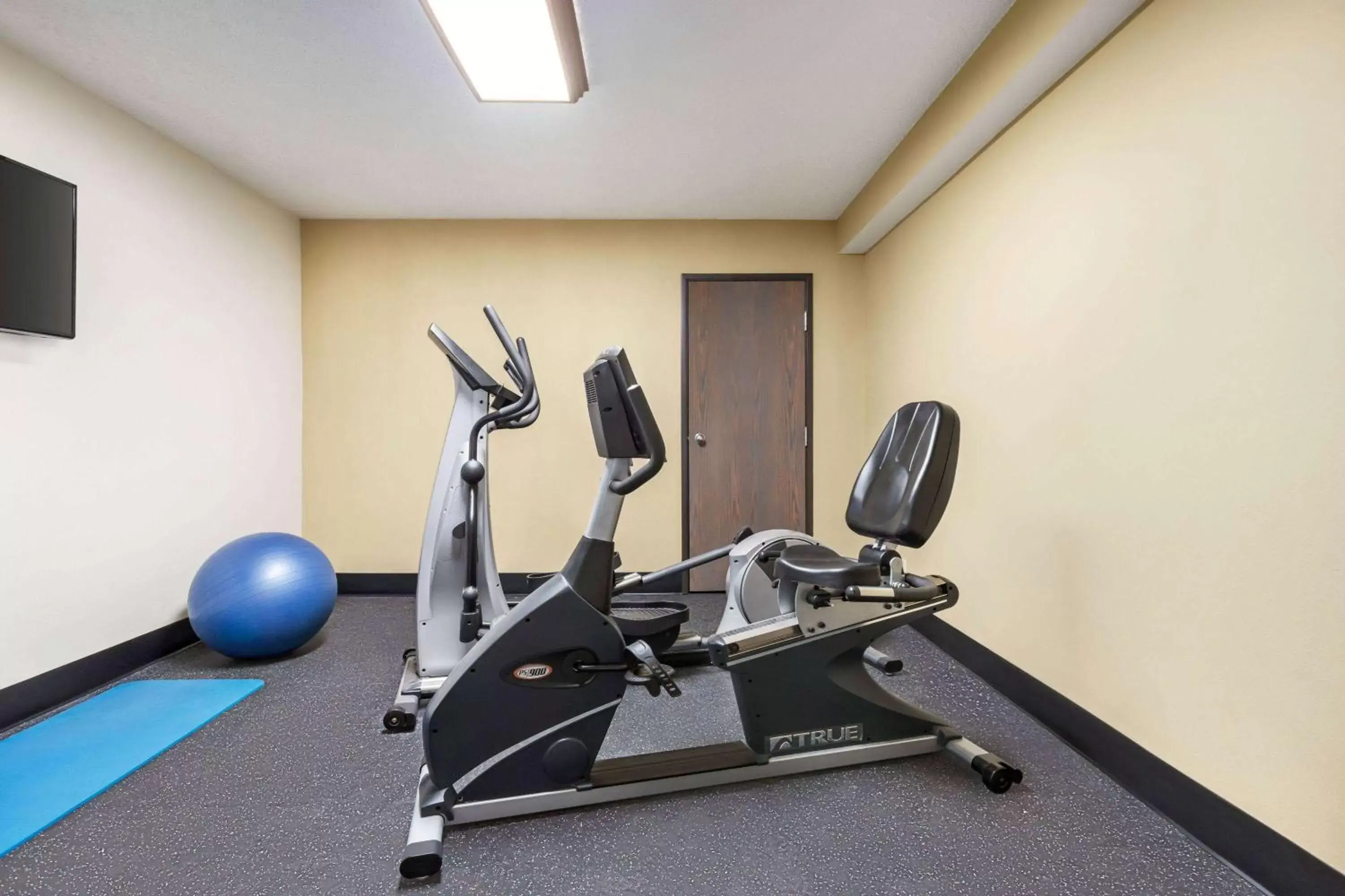 Fitness centre/facilities, Fitness Center/Facilities in Travelodge by Wyndham Coffeyville