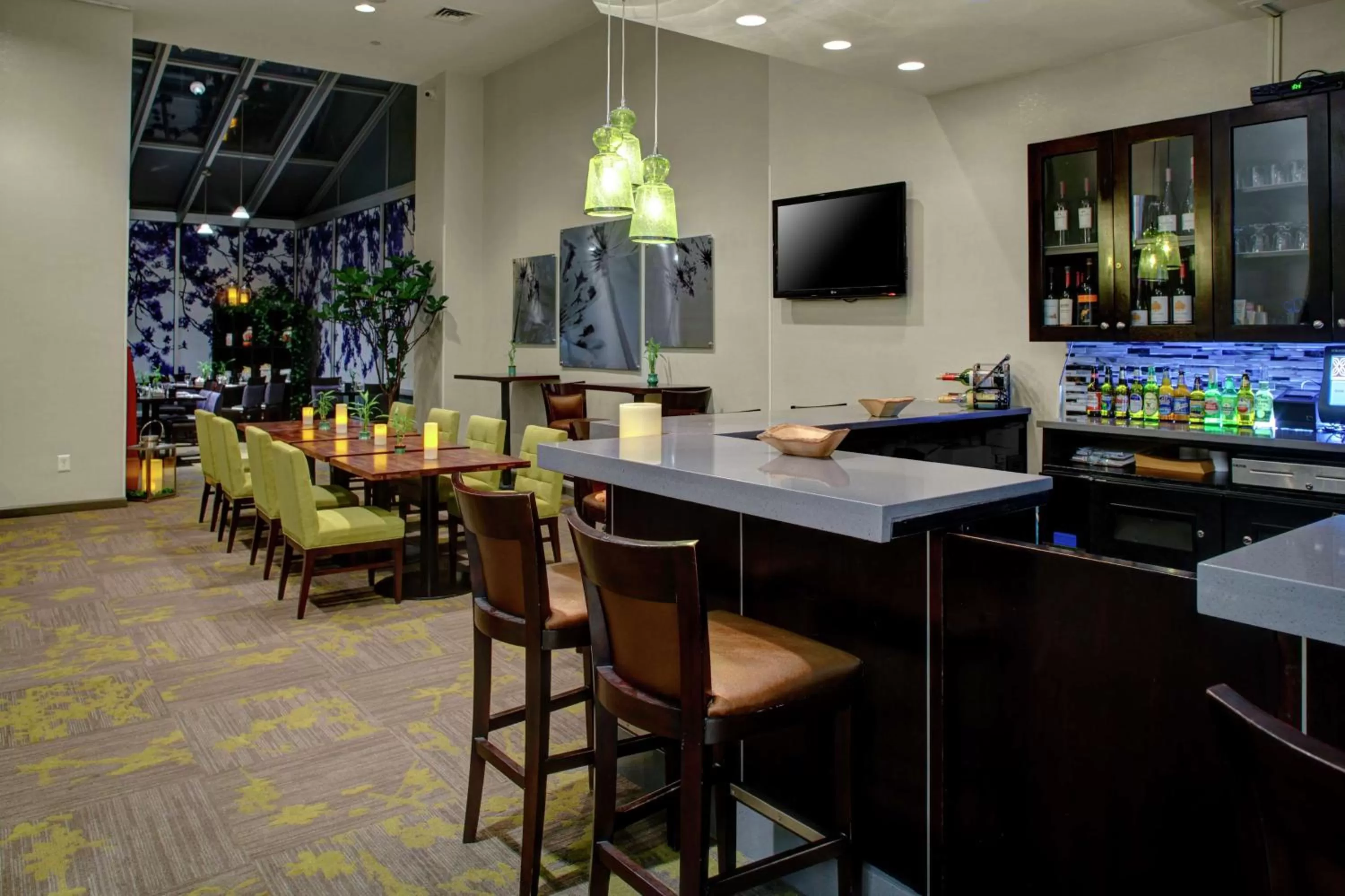 Lounge or bar in Hilton Garden Inn New York/Manhattan-Chelsea