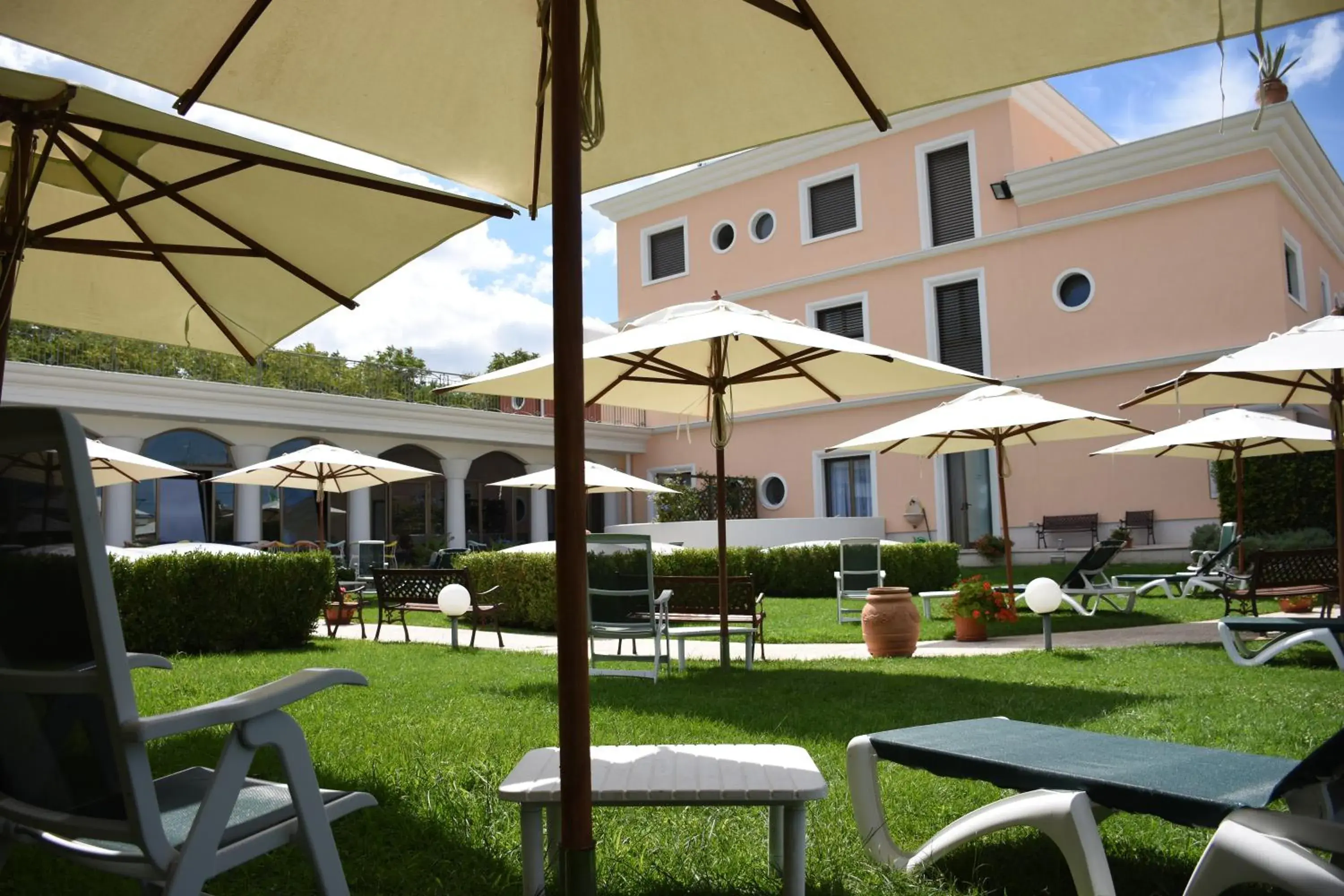 Garden in Hotel d'Altavilla