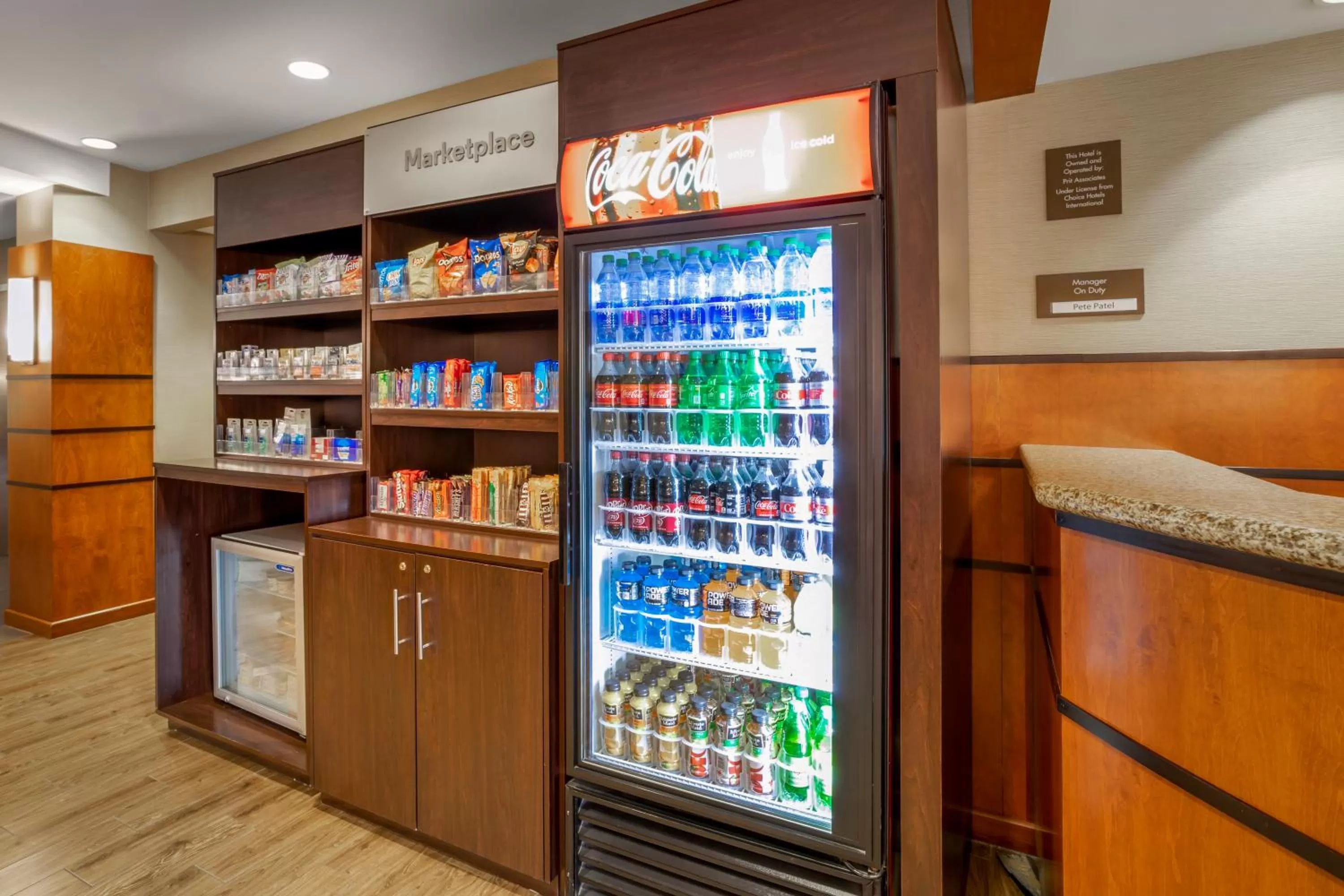 On-site shops in Comfort Suites Knoxville North