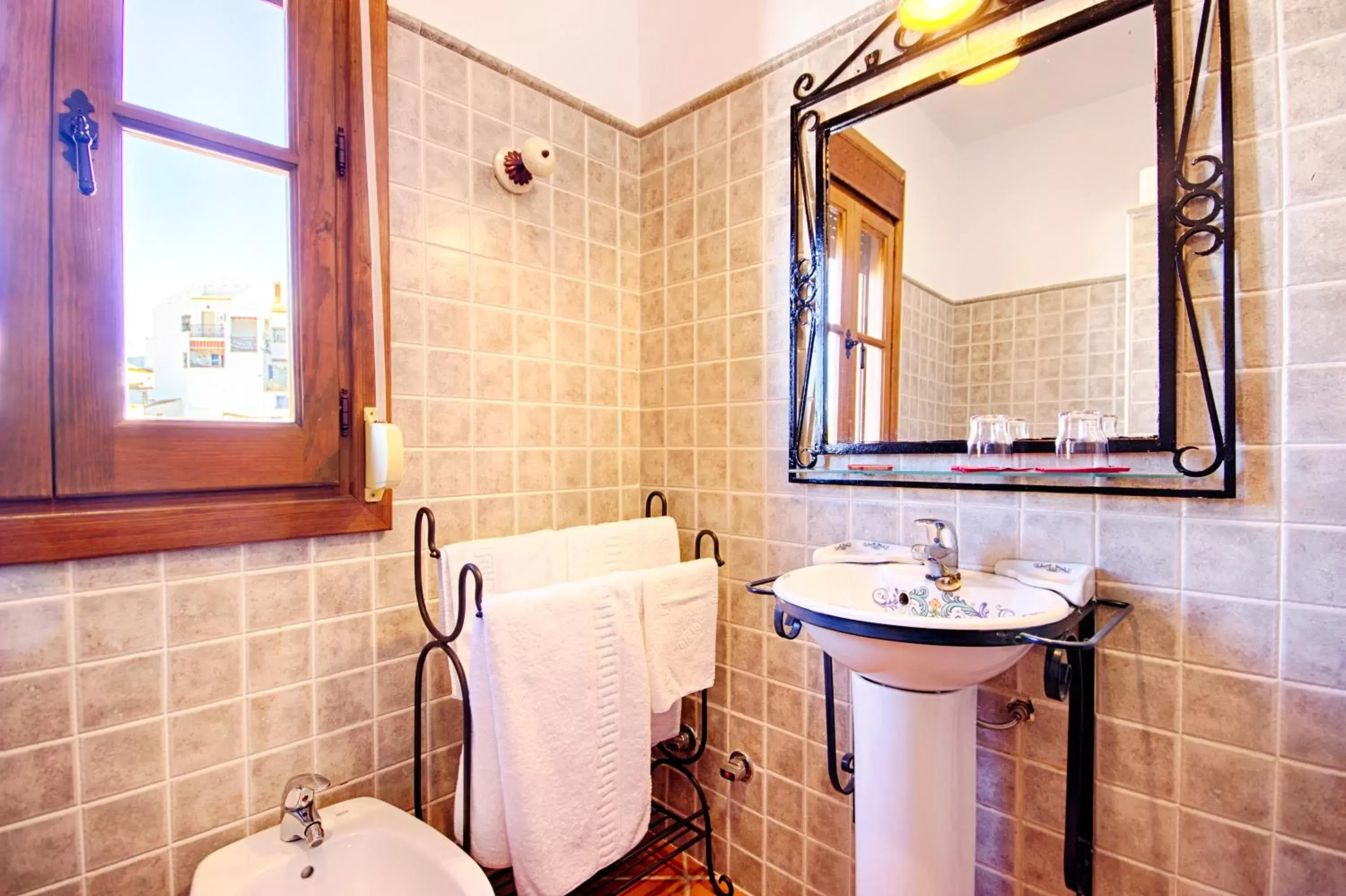 Bathroom in Hotel Rural Sierra Tejeda