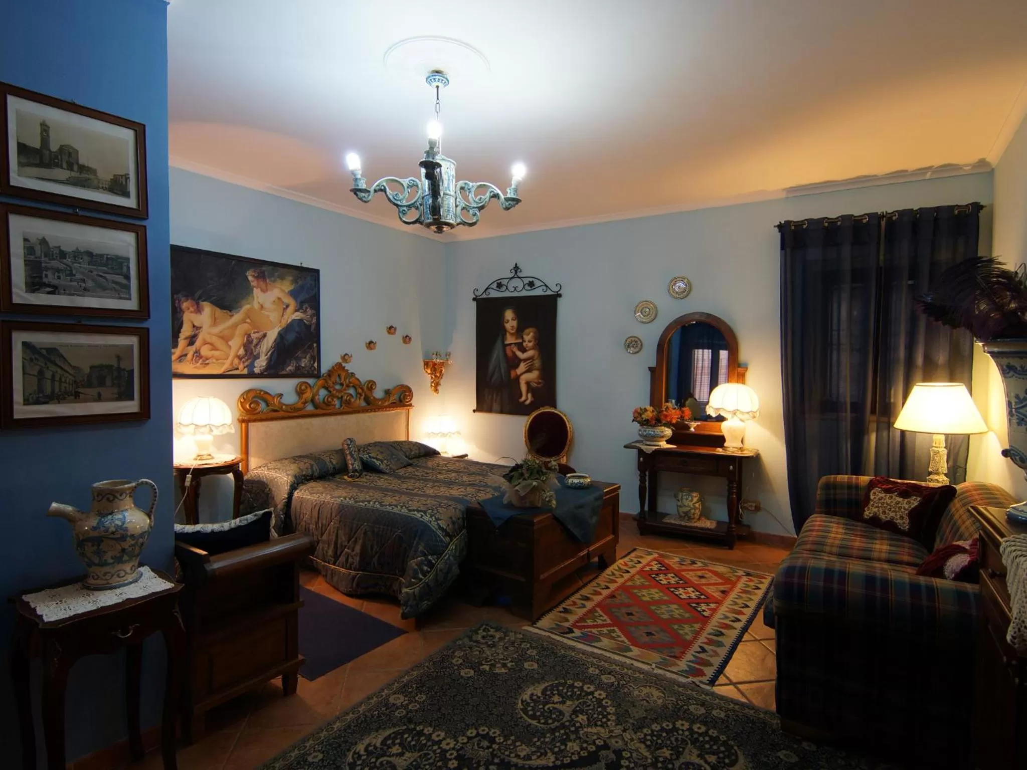 Photo of the whole room, Bed in Kimera